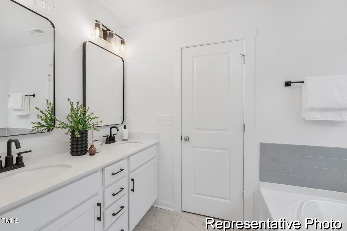 95 Silent Bend Drive Clayton NC 27527