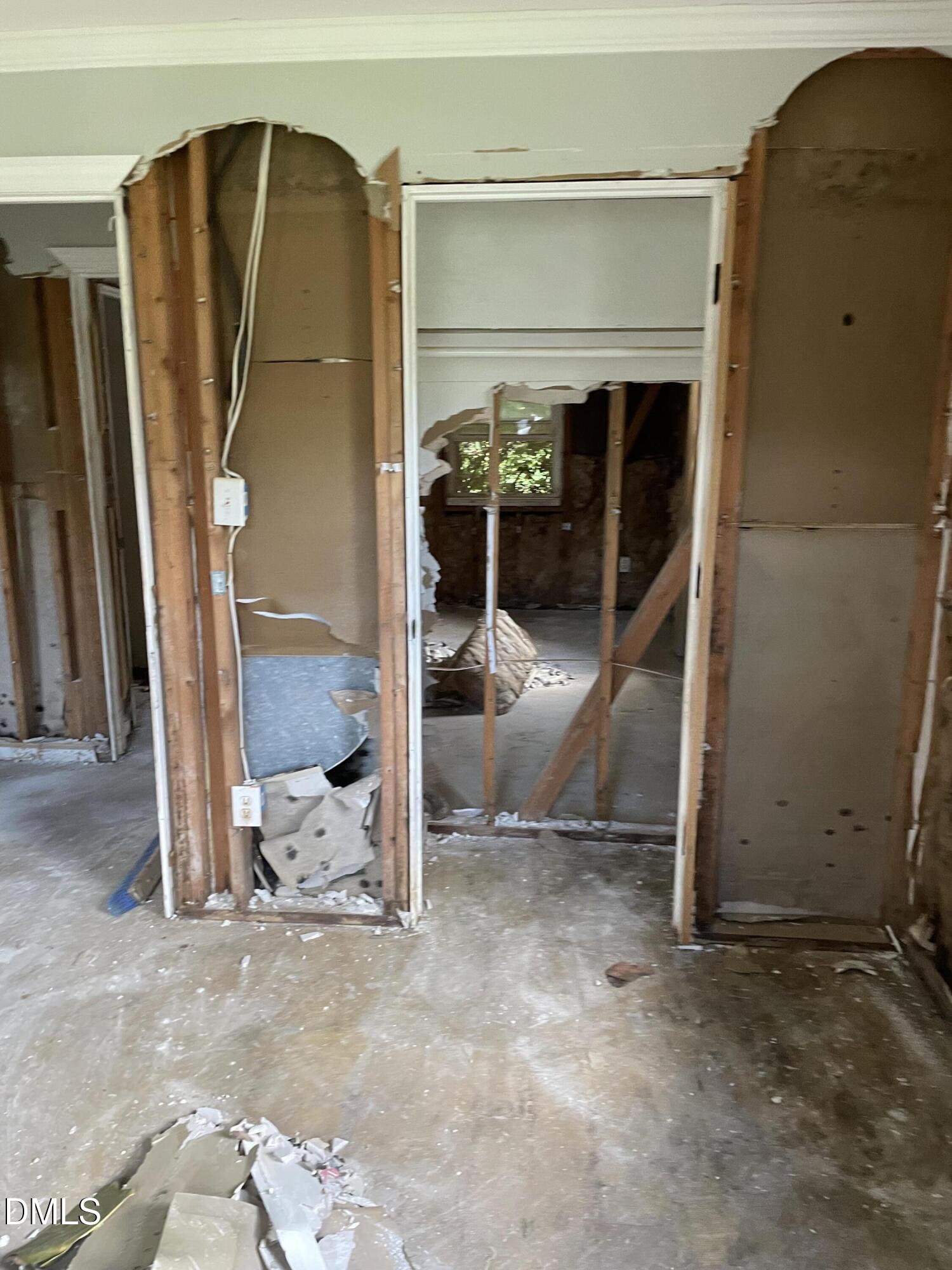 1130, 1124 Riverside Drive Charlotte NC 28214