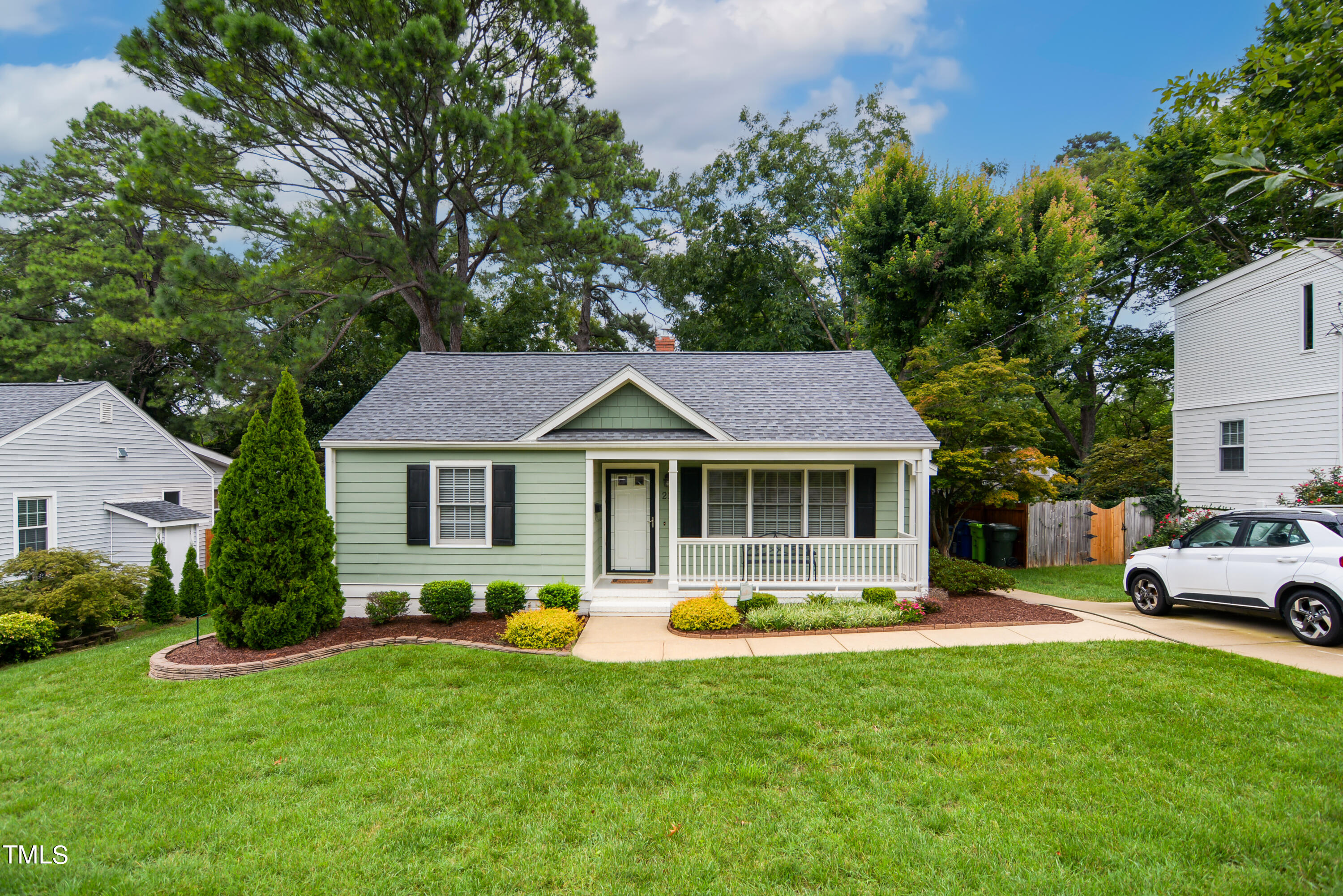 215 Baggett Avenue Raleigh NC 27604
