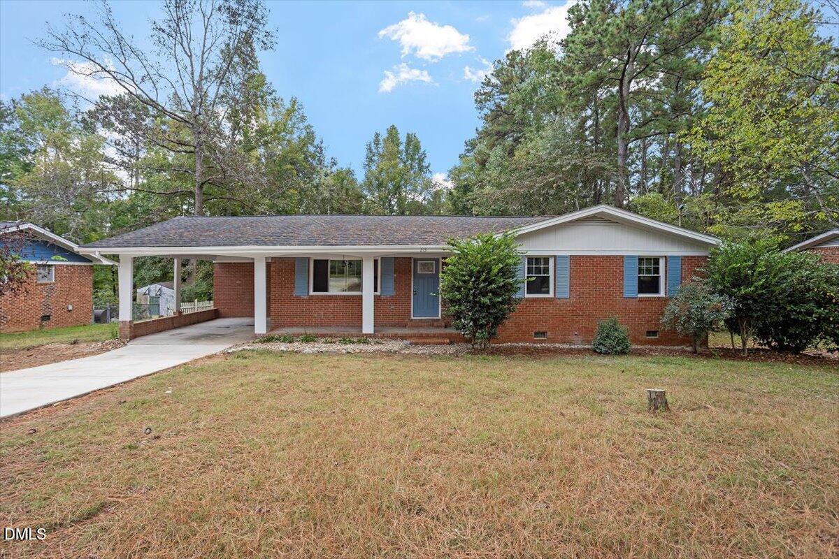 213 Pineland Avenue Clayton NC 27520
