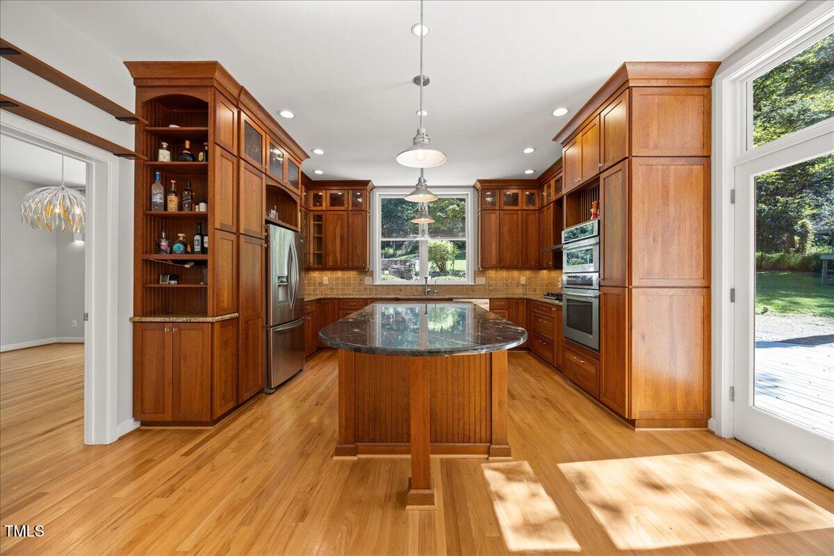 1813 Rolling Road Chapel Hill NC 27514