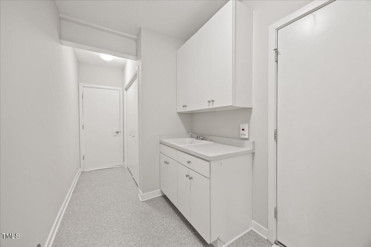 1813 Rolling Road Chapel Hill NC 27514