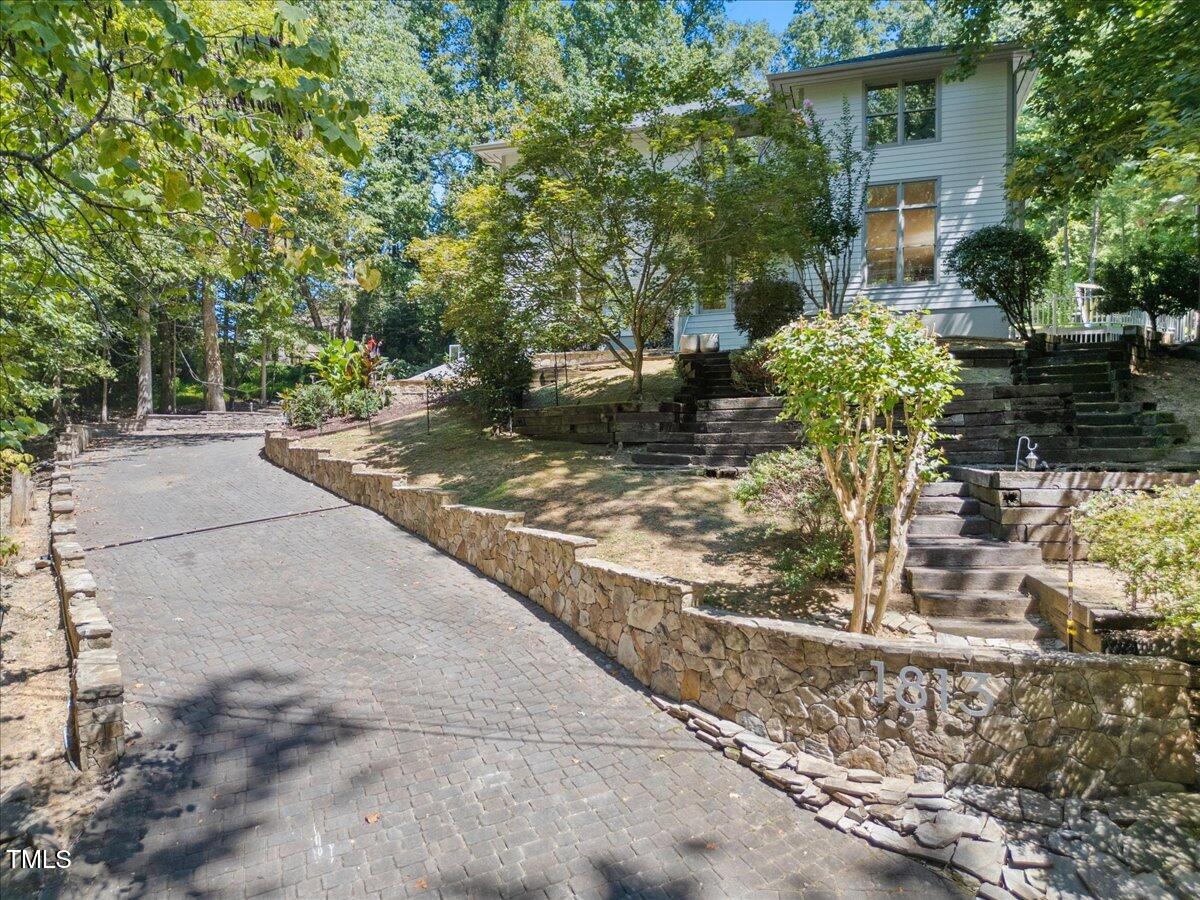 1813 Rolling Road Chapel Hill NC 27514