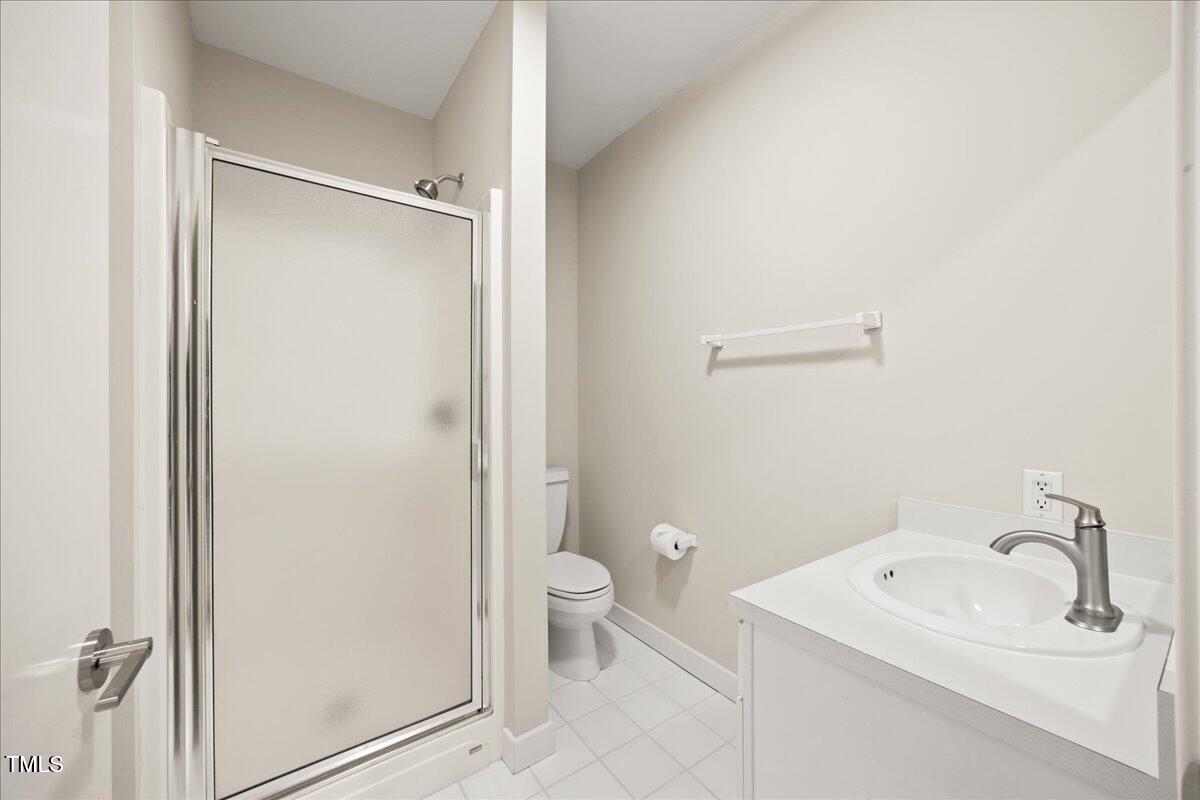 1813 Rolling Road Chapel Hill NC 27514