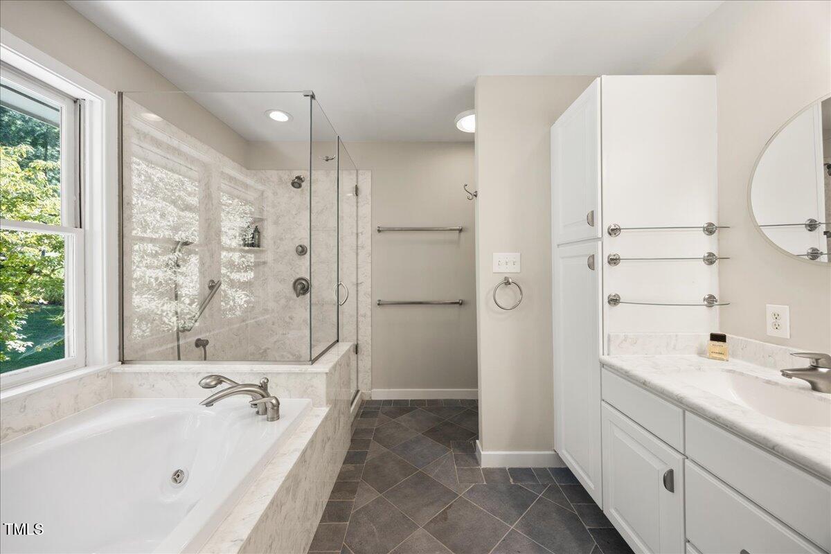 1813 Rolling Road Chapel Hill NC 27514