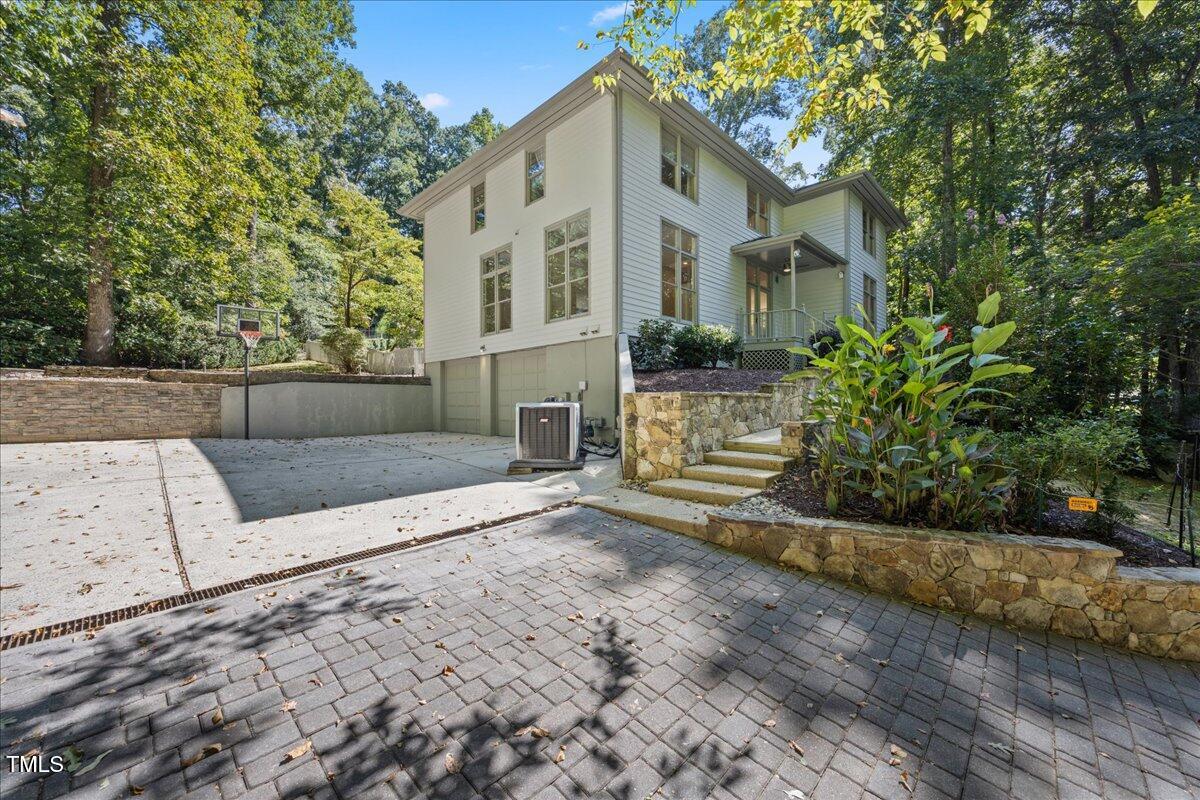 1813 Rolling Road Chapel Hill NC 27514