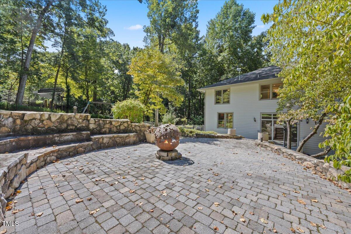 1813 Rolling Road Chapel Hill NC 27514