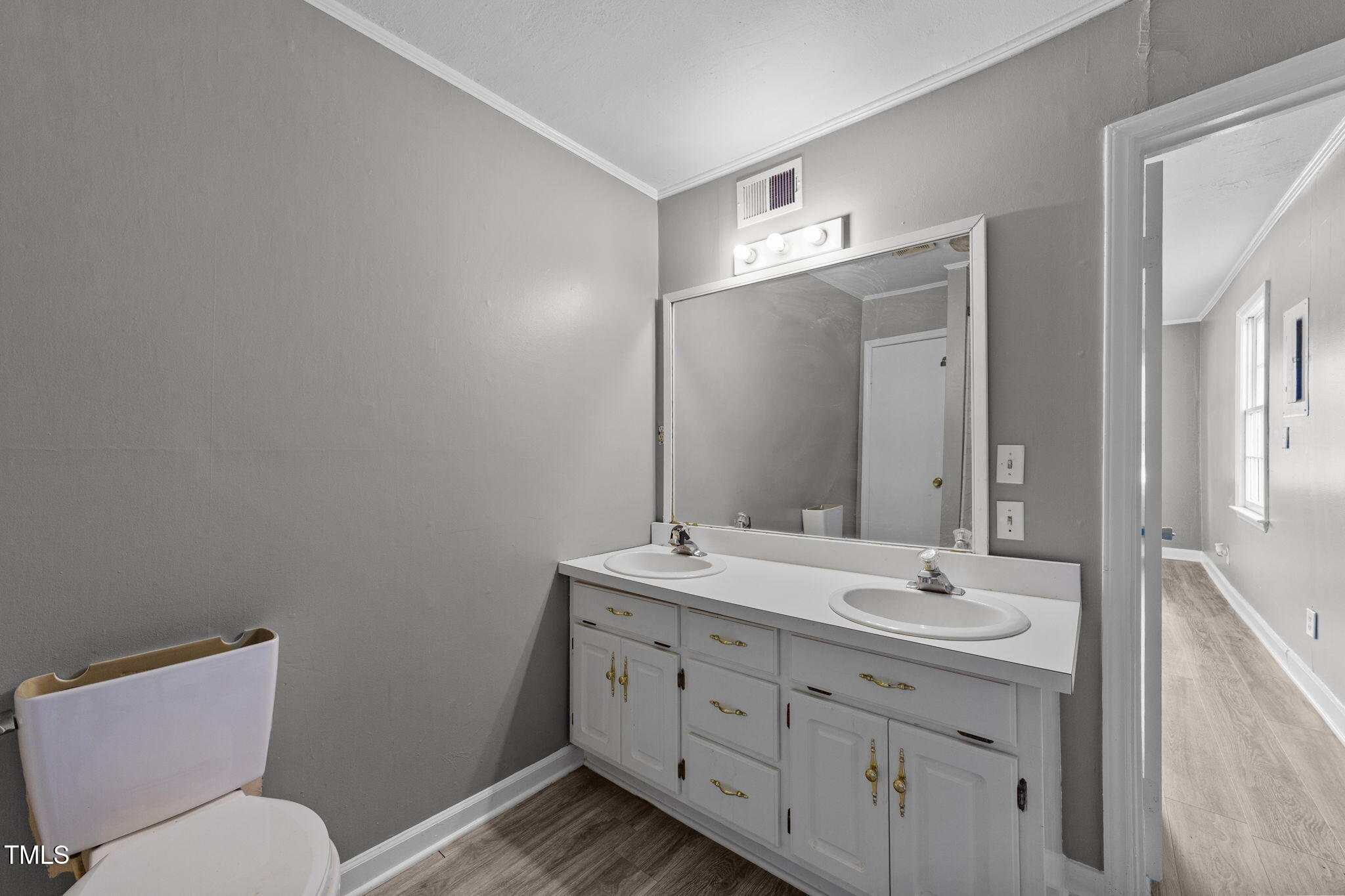 521 S Lombard Street Clayton NC 27520