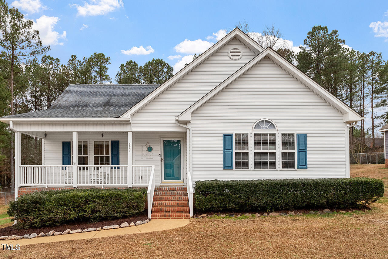 221 Crestfield Drive Fuquay Varina NC 27526