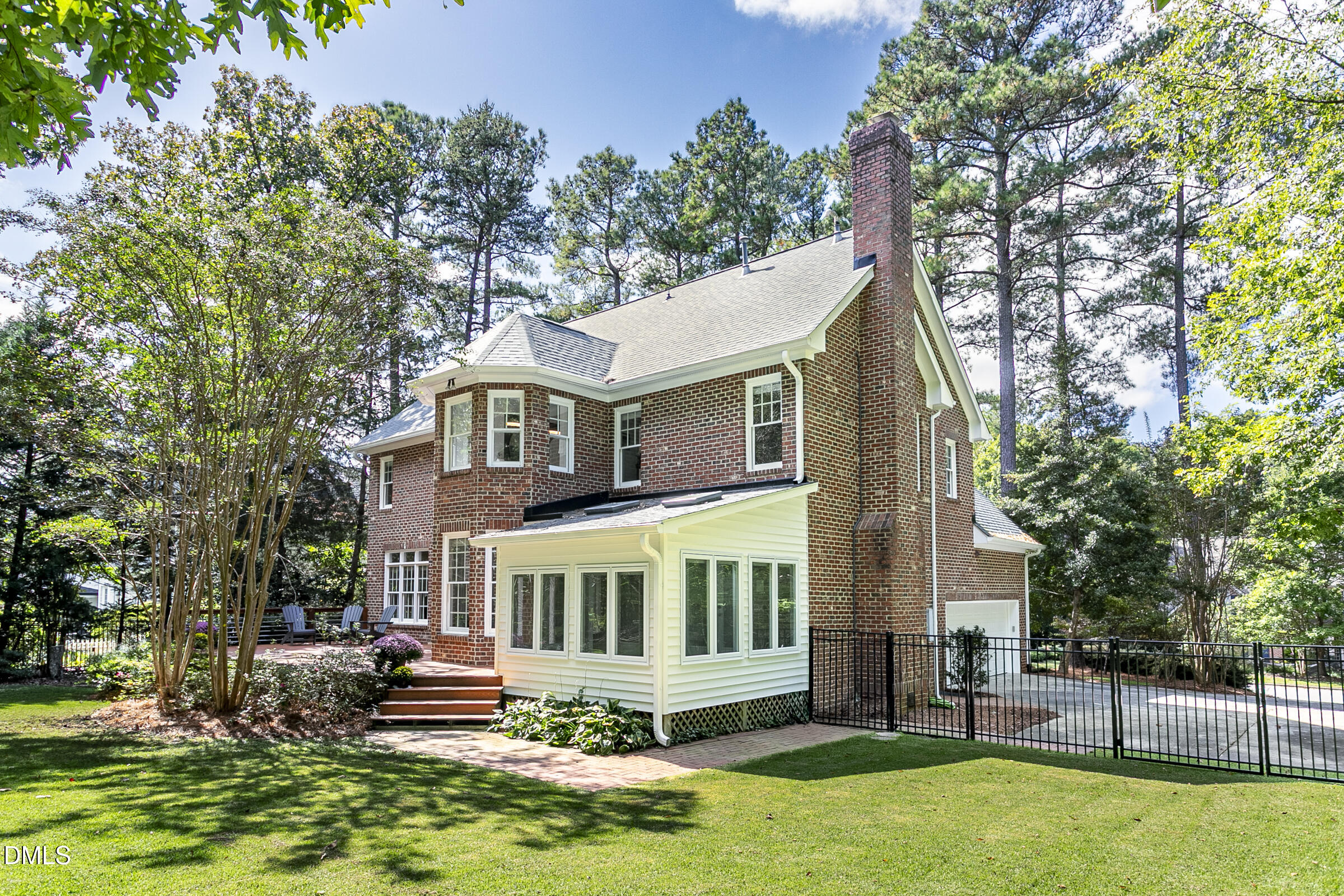 217 Stratford Drive Chapel Hill NC 27516