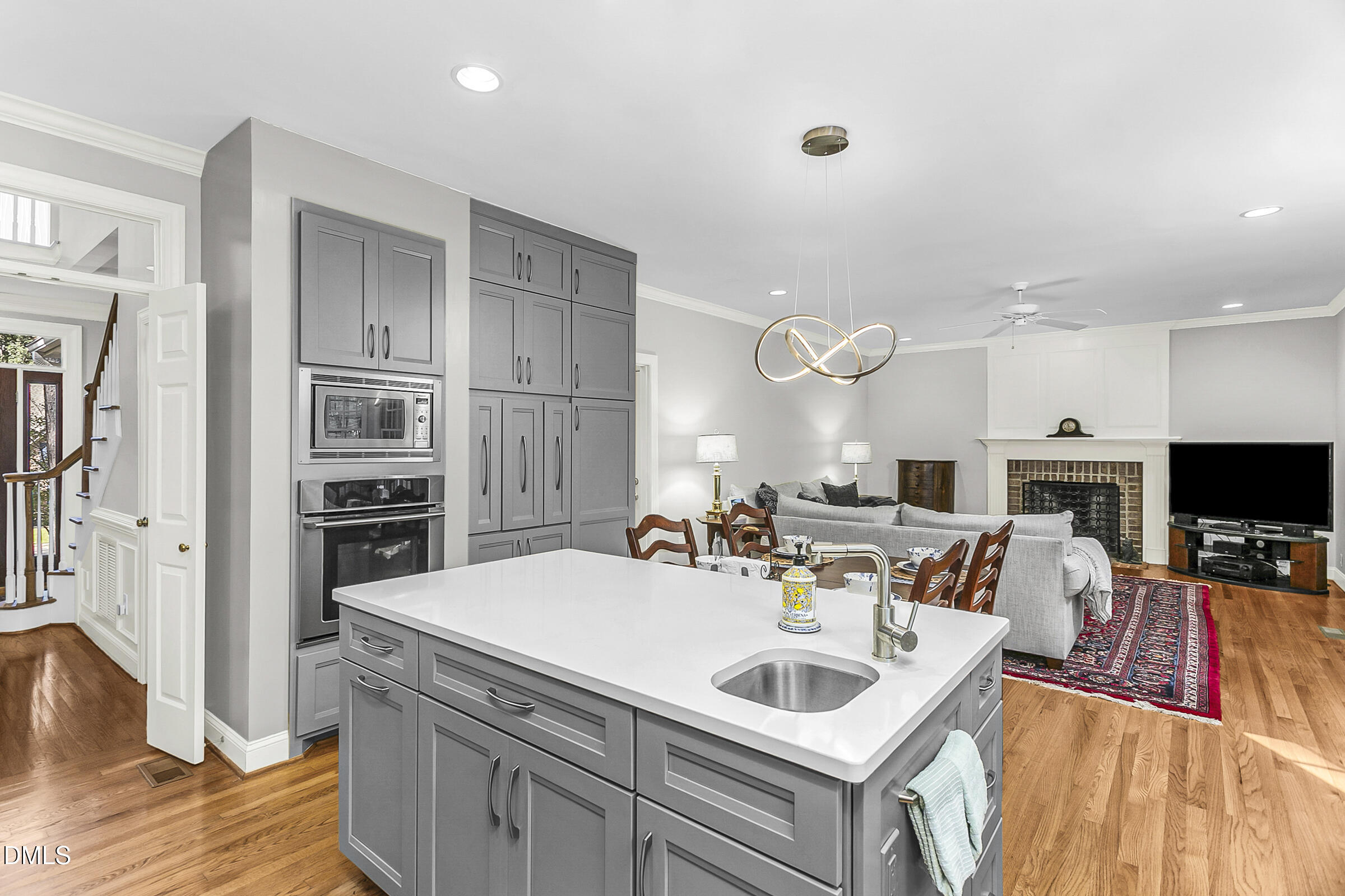 217 Stratford Drive Chapel Hill NC 27516