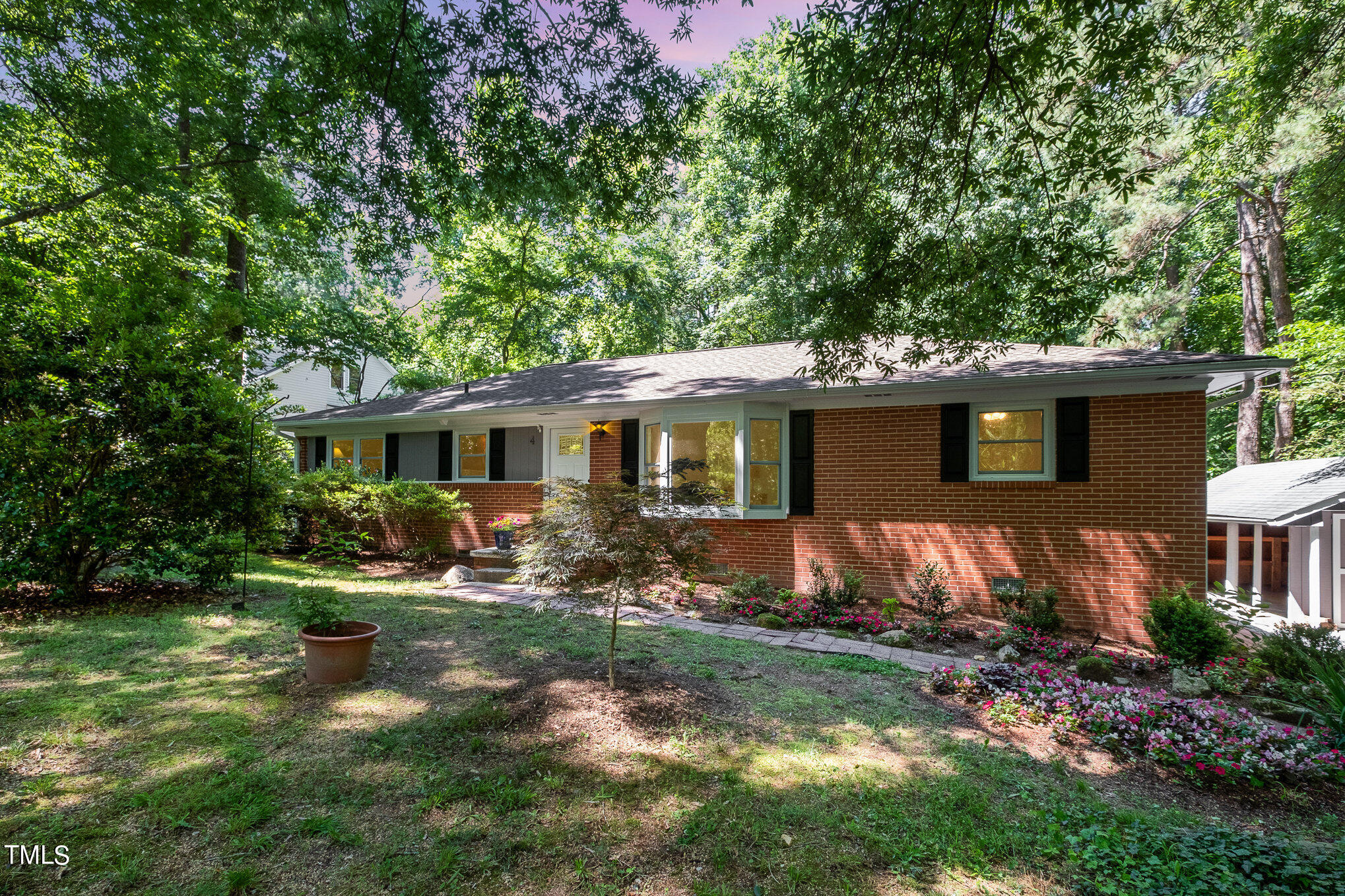 4 Dogwood Acres Drive Chapel Hill NC 27516