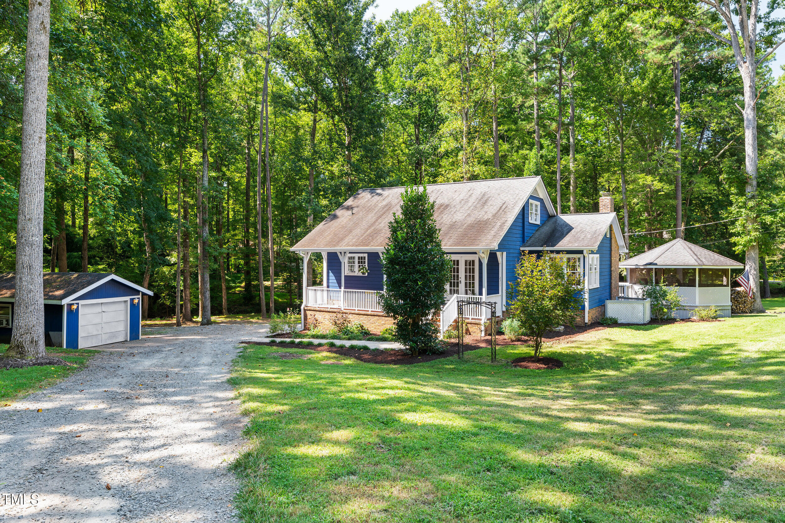 2311 Falls Drive Chapel Hill NC 27514