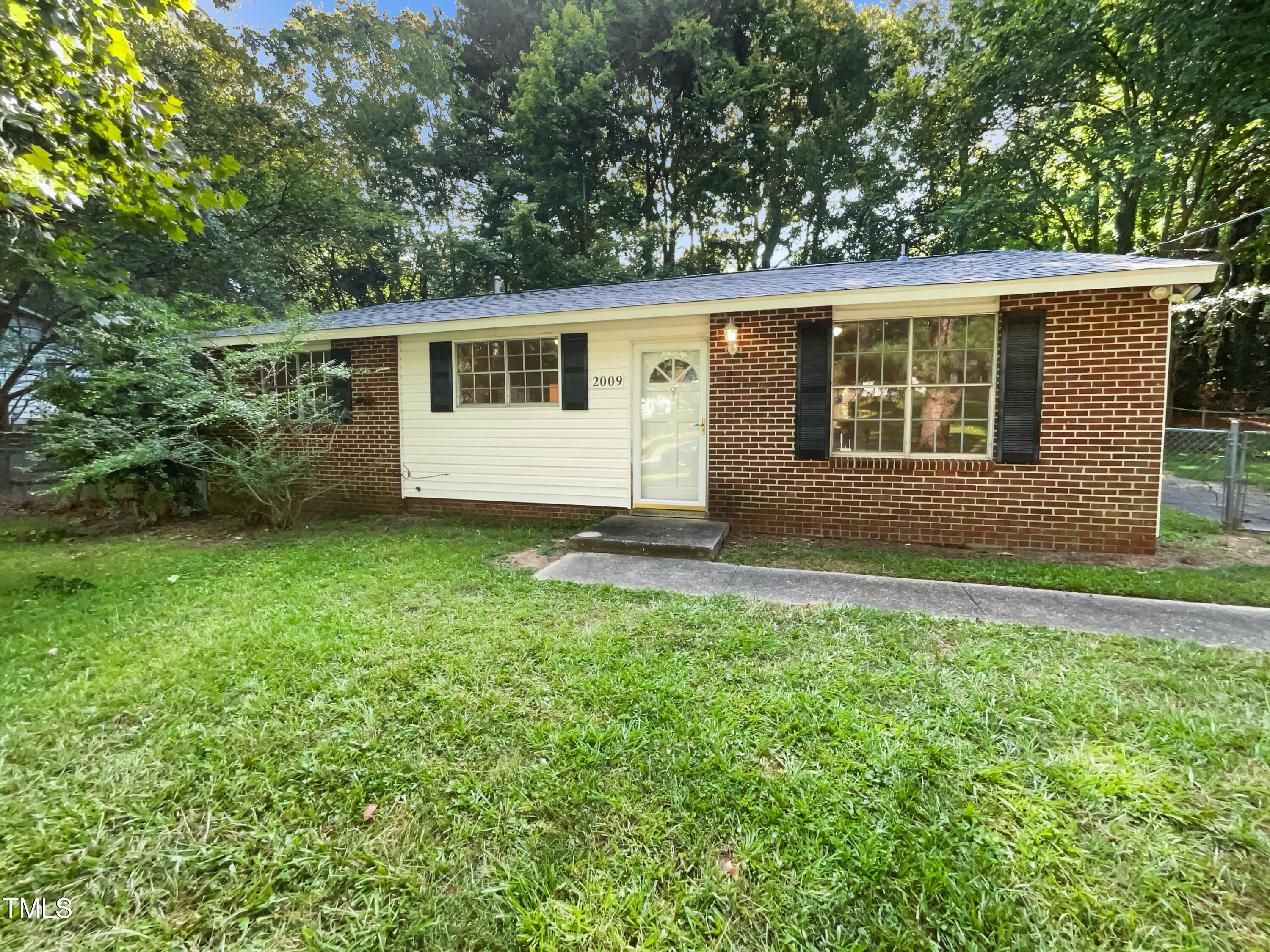 2009 Crawford Road Raleigh NC 27610