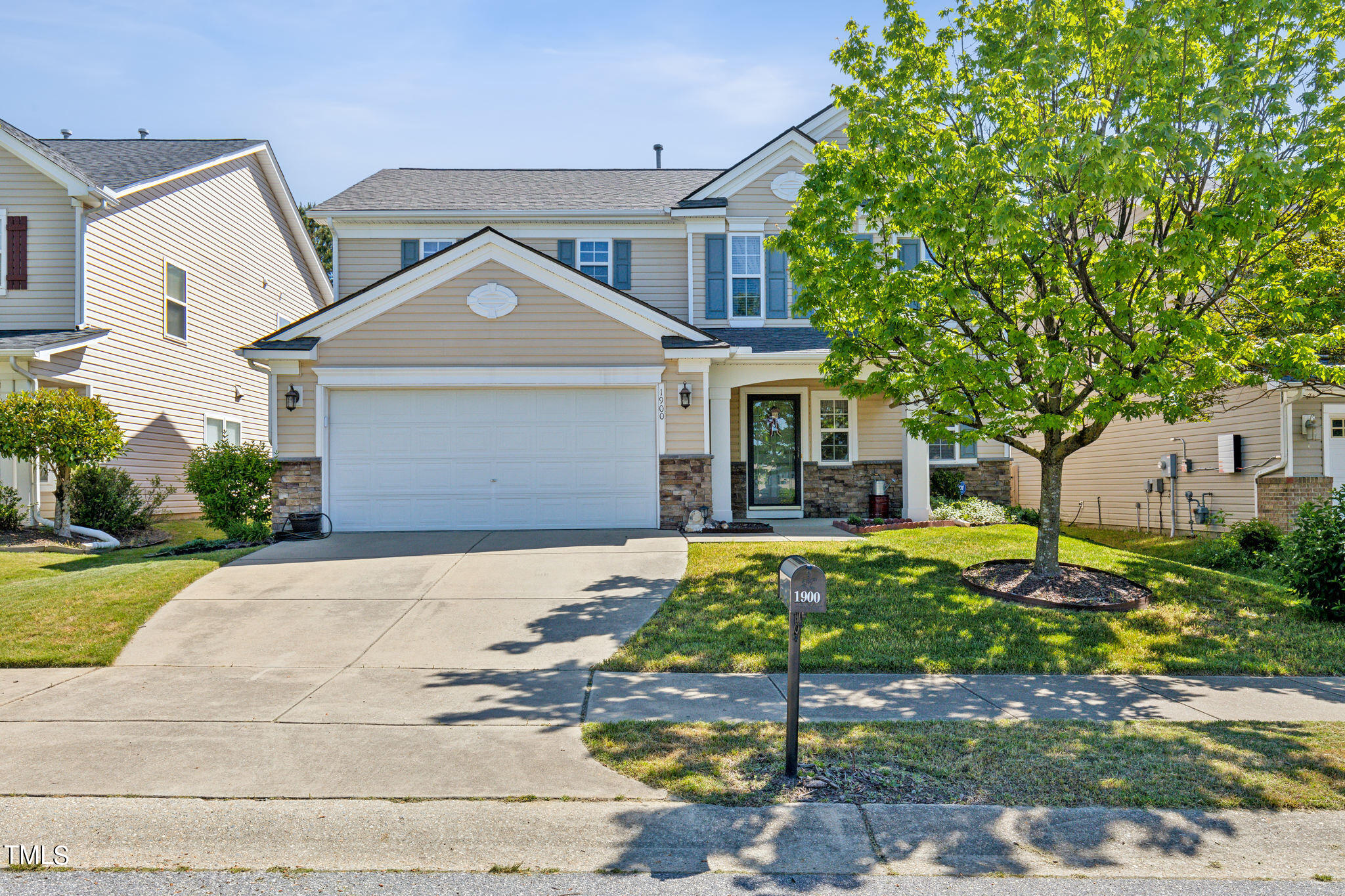 1900 Devonridge Drive Fuquay Varina NC 27526