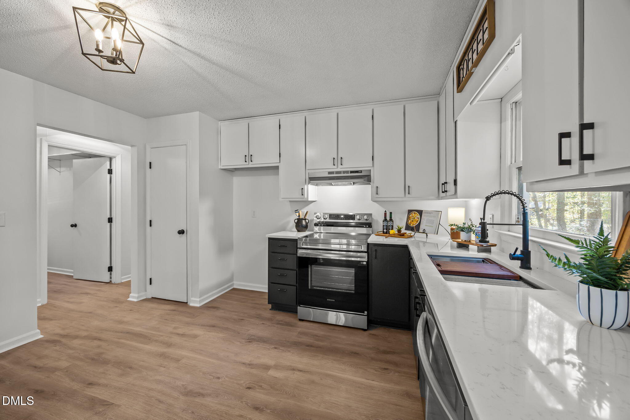 9909 Leslie Drive Chapel Hill NC 27516