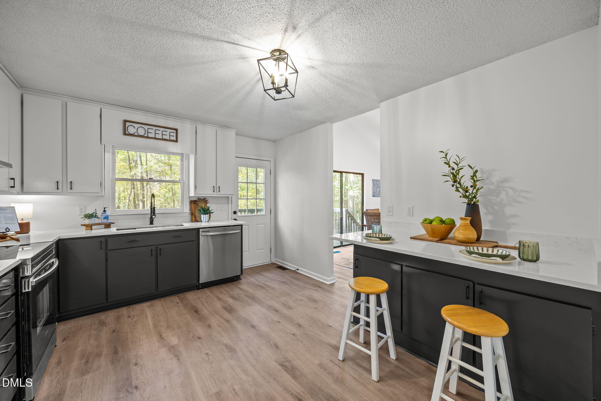 9909 Leslie Drive Chapel Hill NC 27516