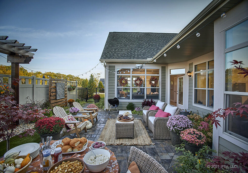 1205 Bridgeforth Lane Chapel Hill NC 27517