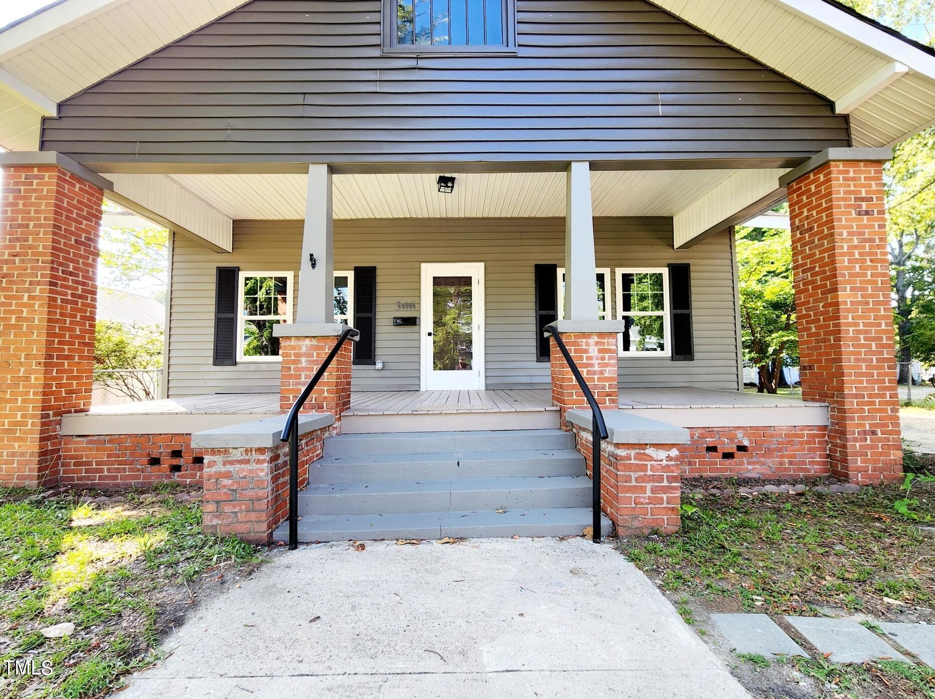 306 N Ellis Avenue Dunn NC 28334