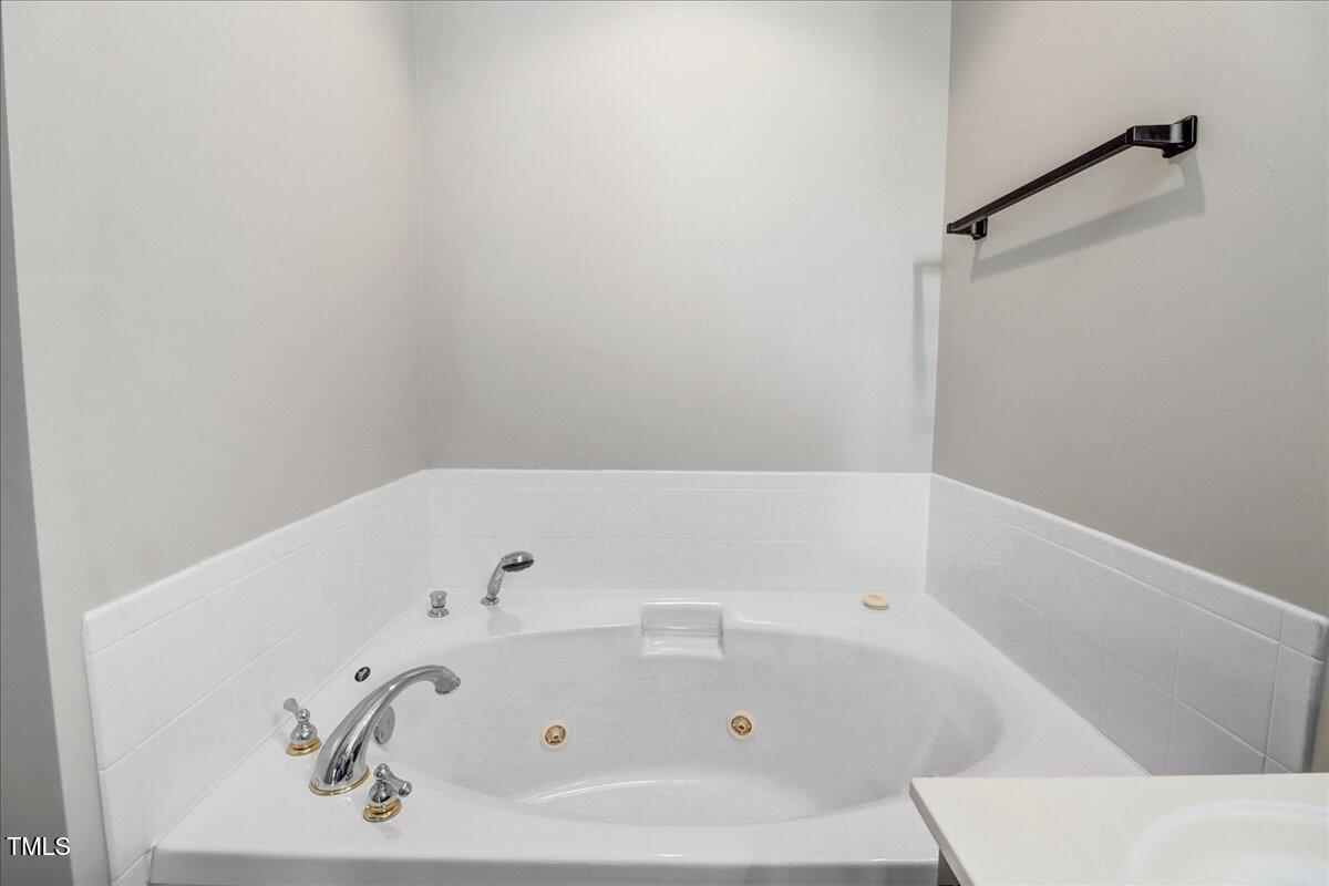 1372 Nc-50 Benson NC 27504