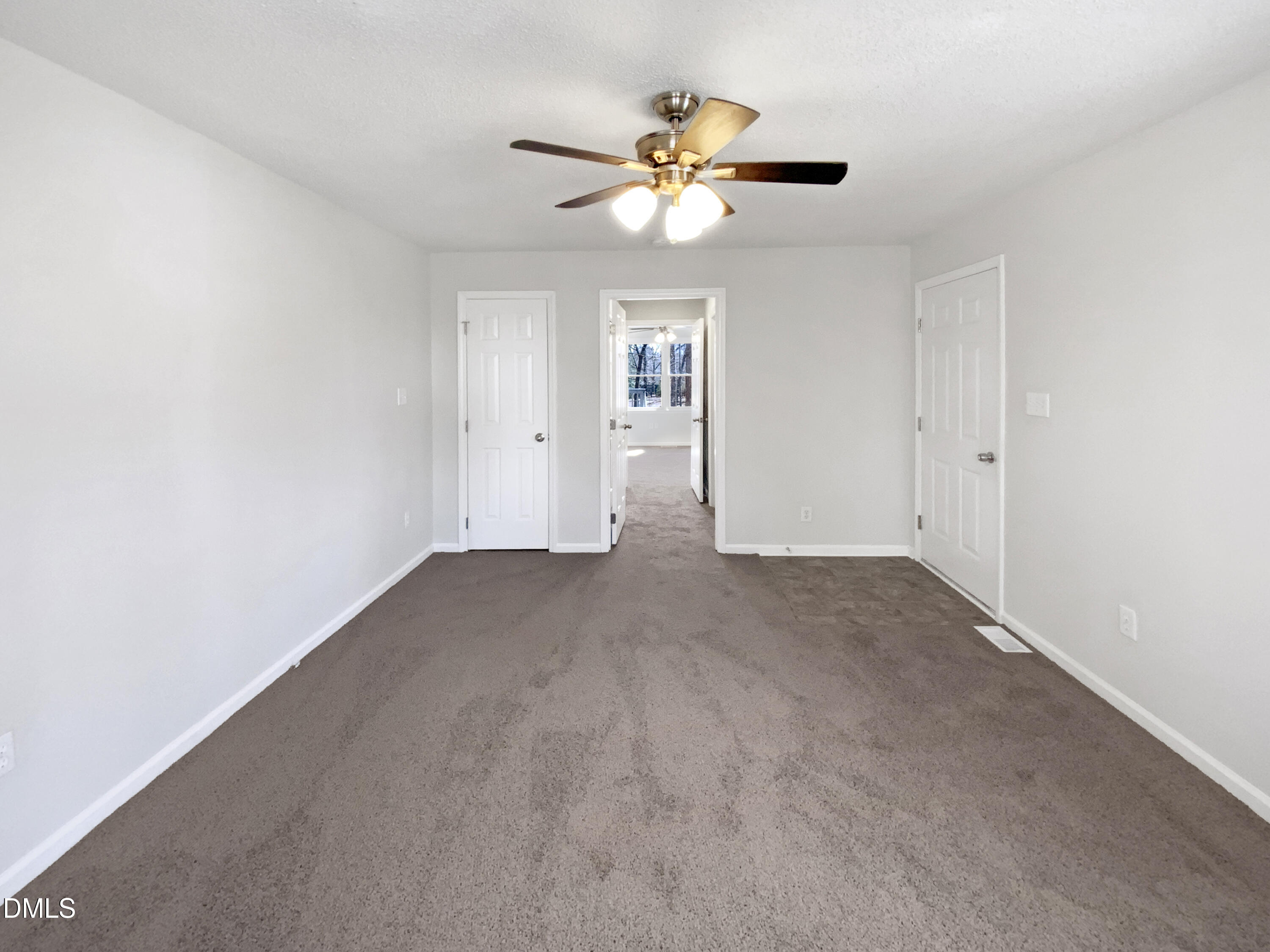 204 Colonial Drive Clayton NC 27527