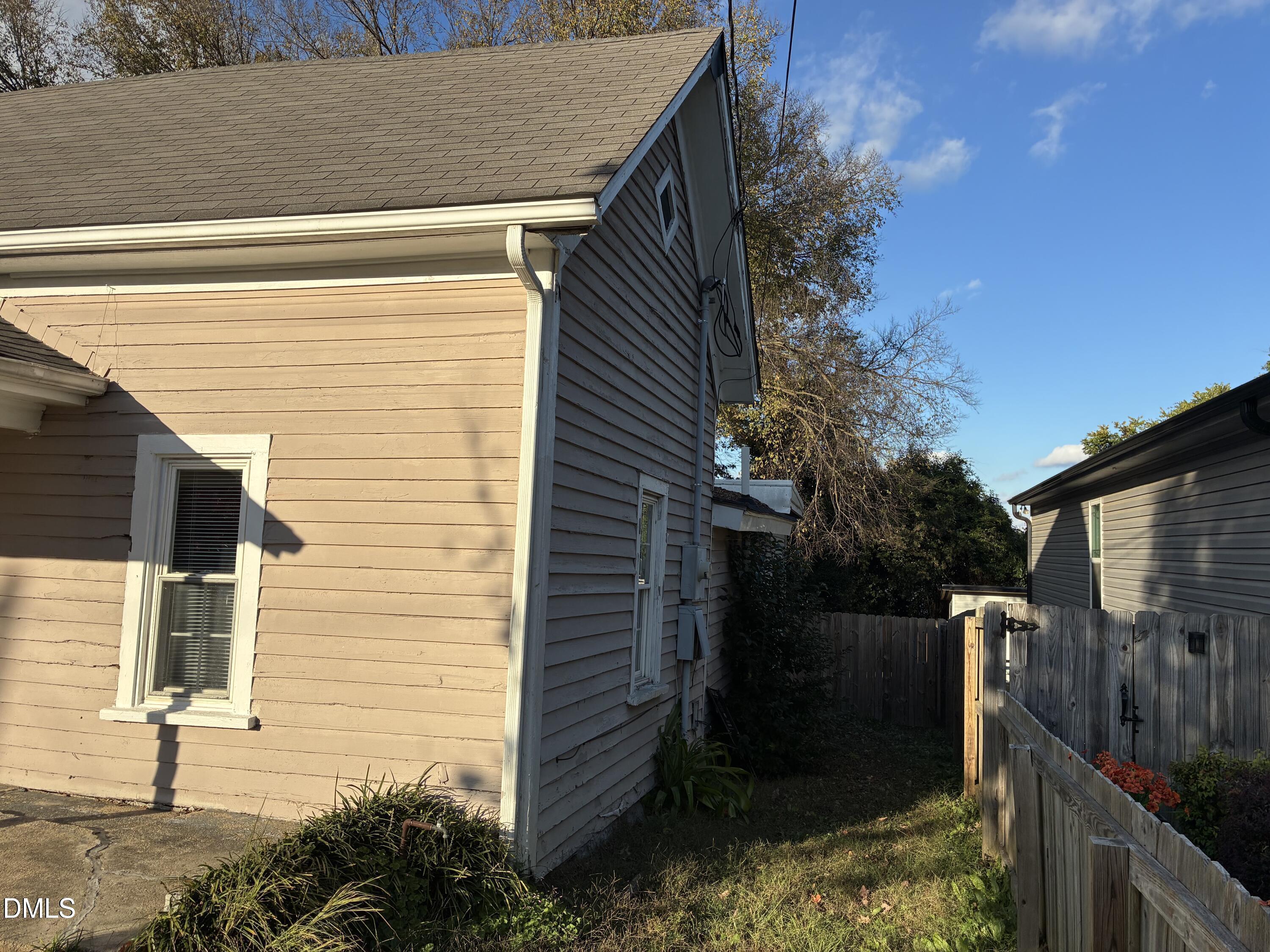 204 W Hill Street Benson NC 27504