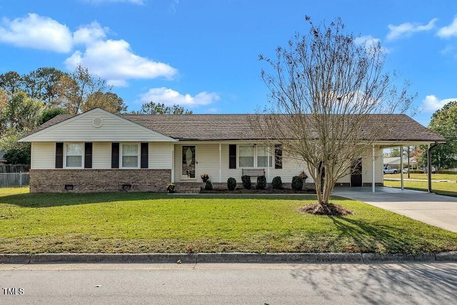 105 W Poppy Street Dunn NC 28334