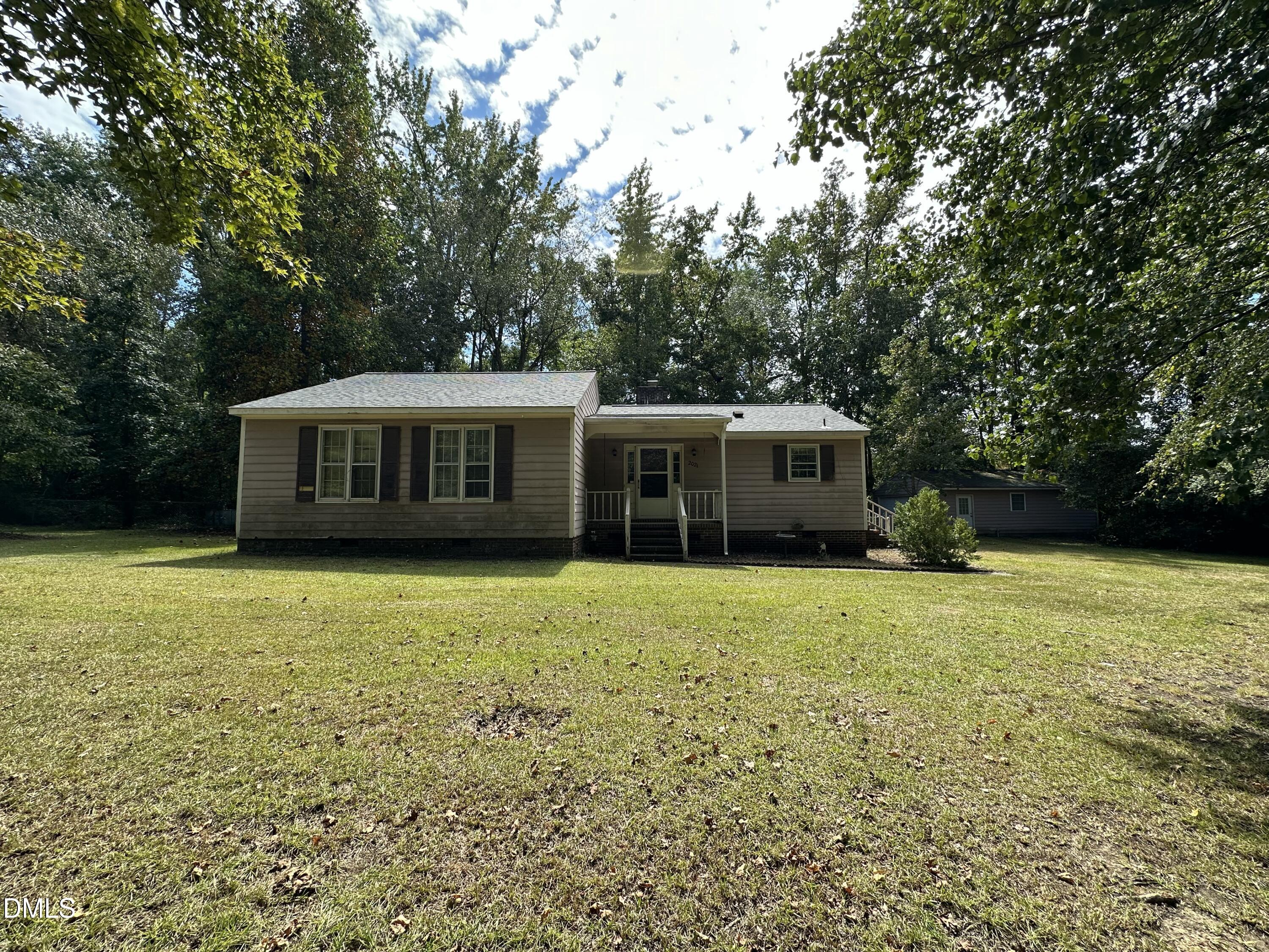 2021 Fort Drive Clayton NC 27520