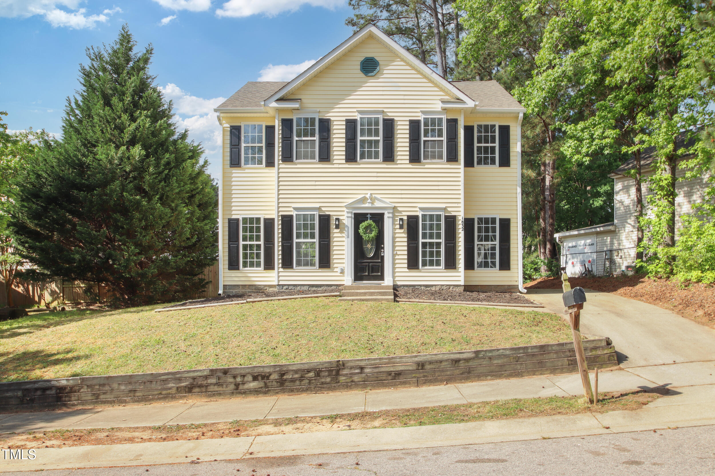 1832 Elkpark Drive Raleigh NC 27610