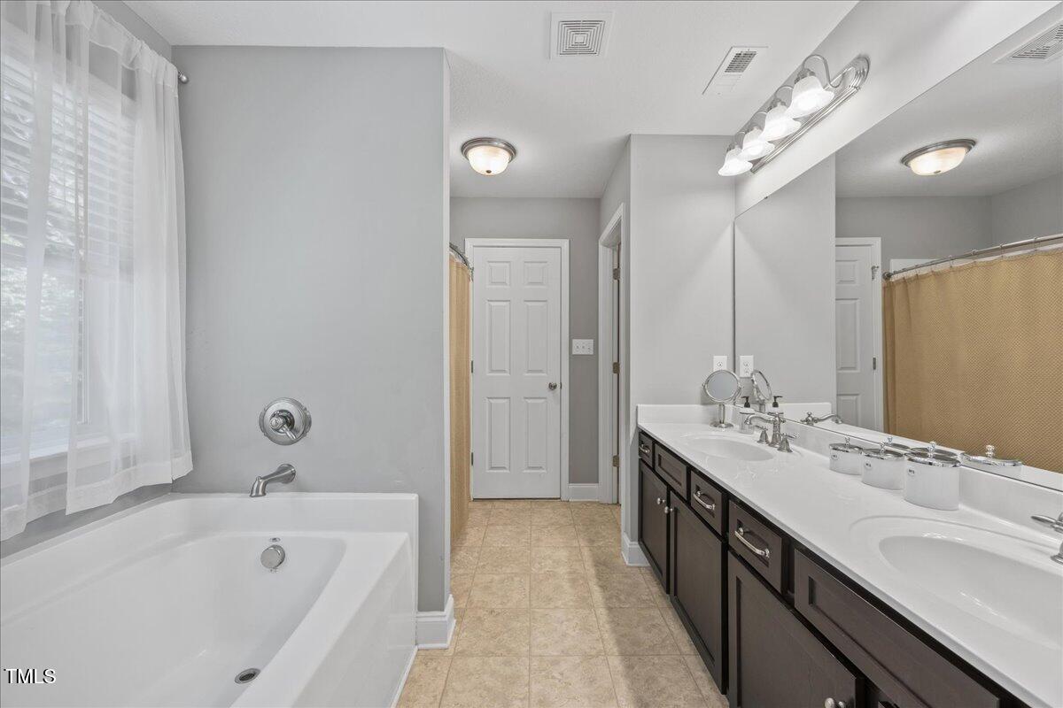 82 Margaret Daniel Lane Chapel Hill NC 27516