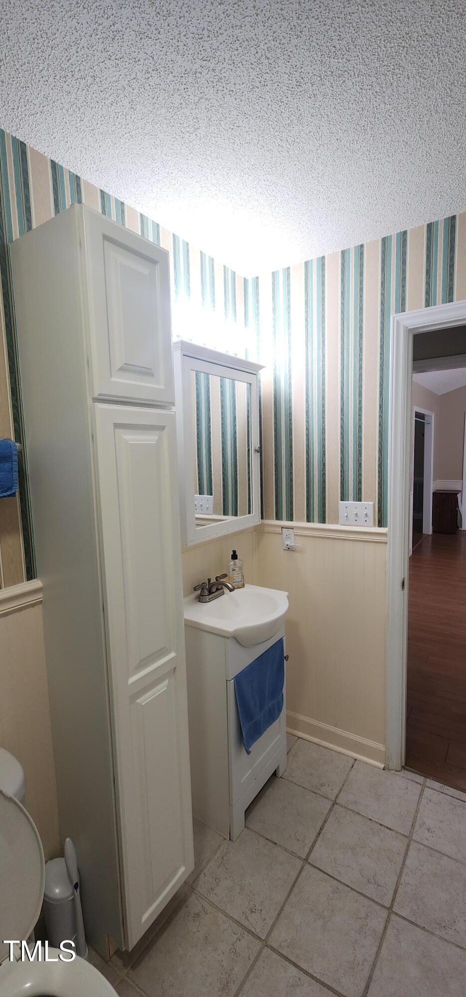 107 Oak Park Drive Benson NC 27504