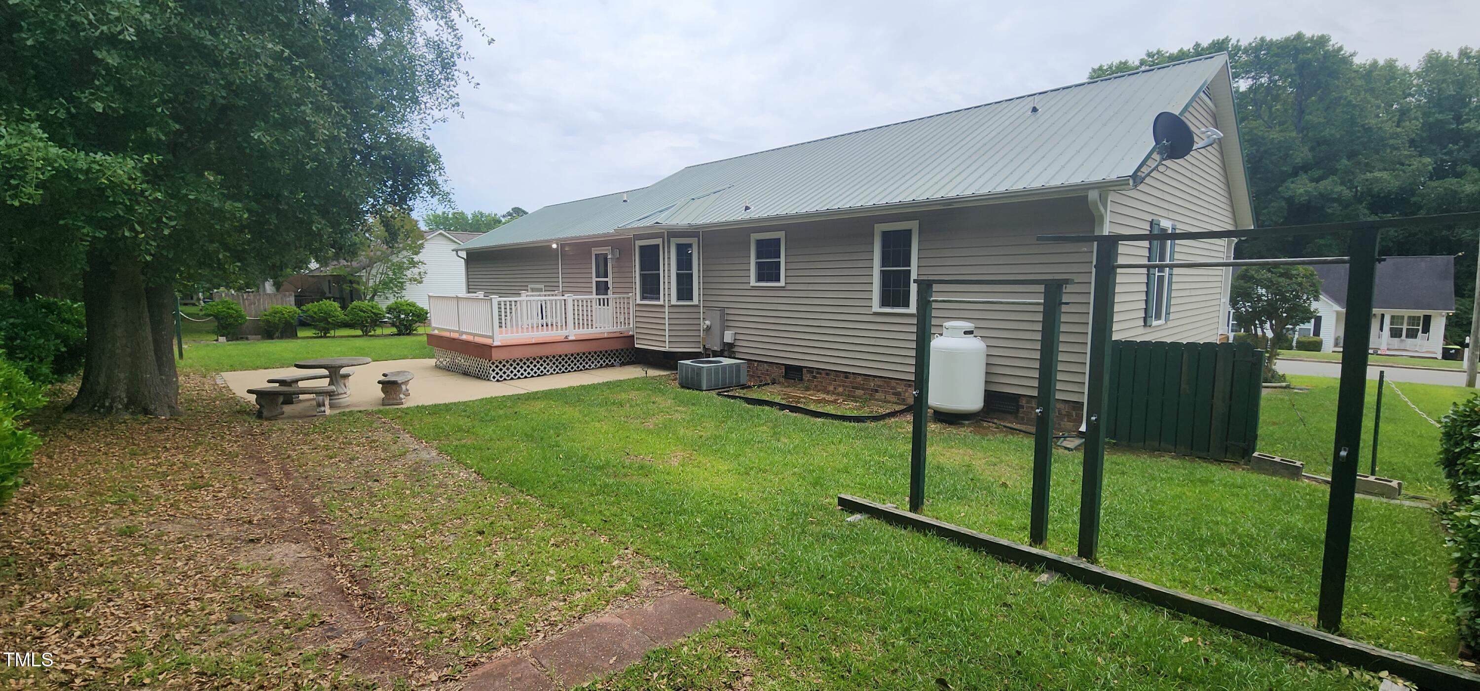 107 Oak Park Drive Benson NC 27504