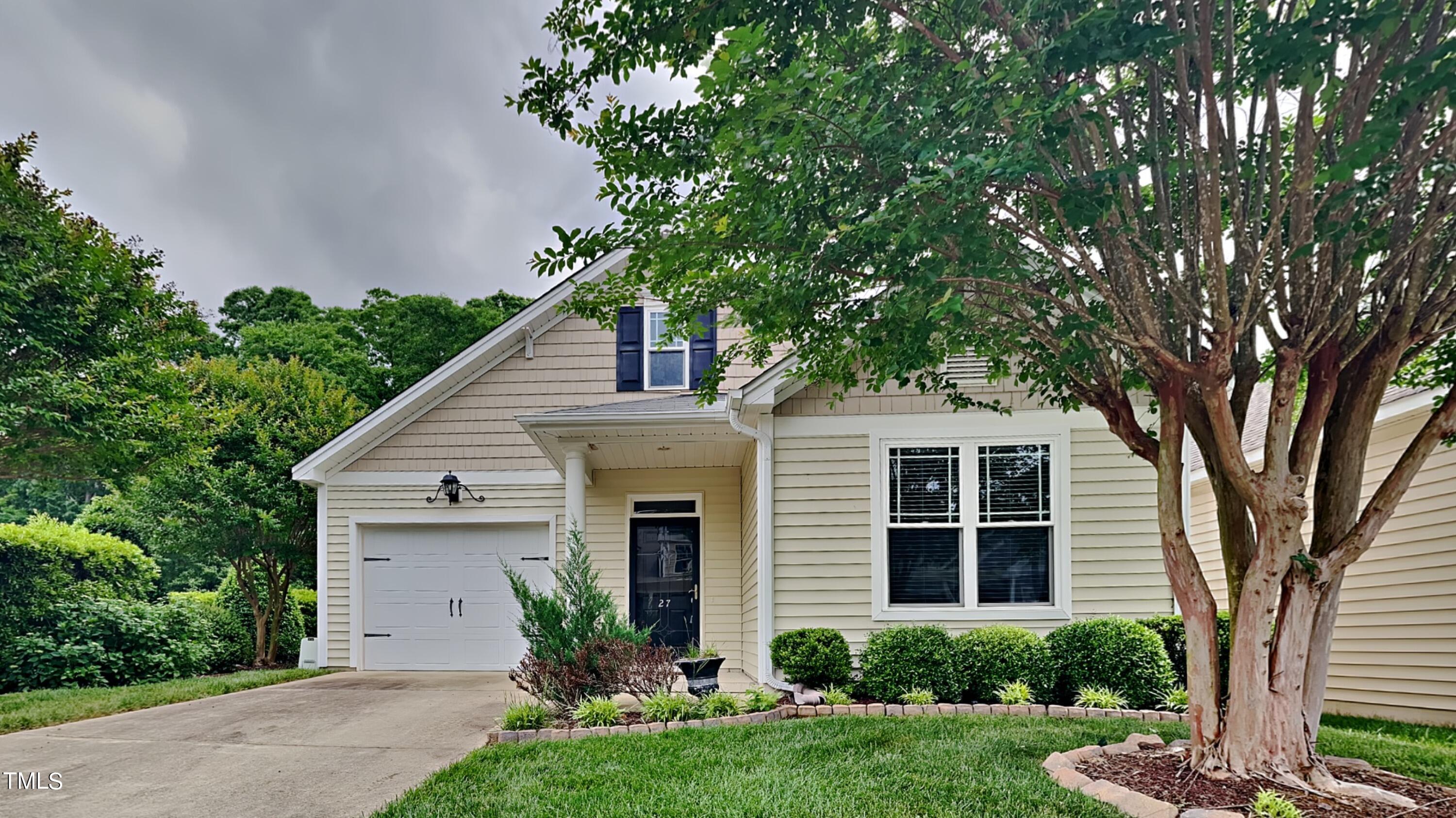 27 Saxon Court Clayton NC 27527