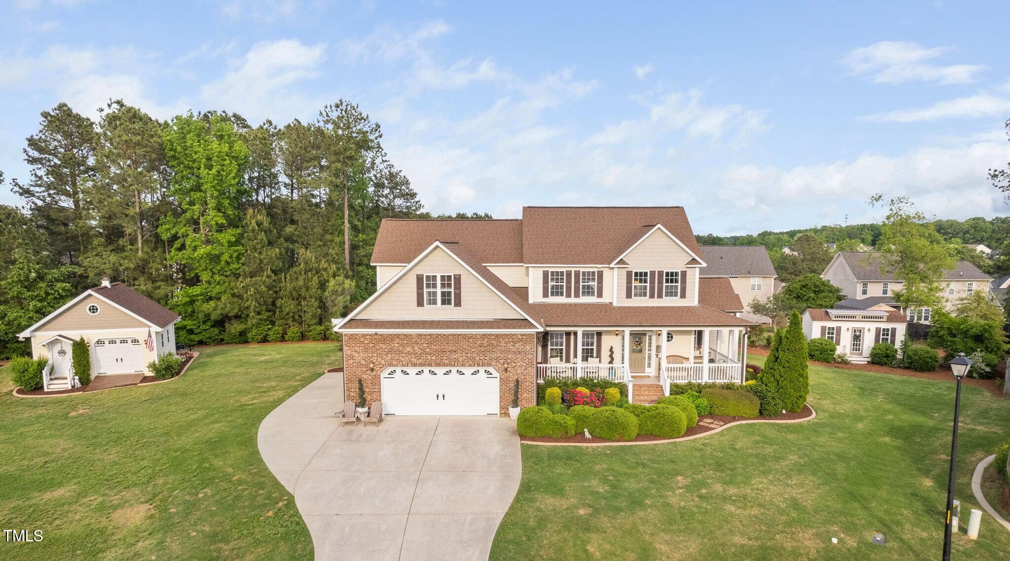 48 Falling Oak Court Clayton NC 27520