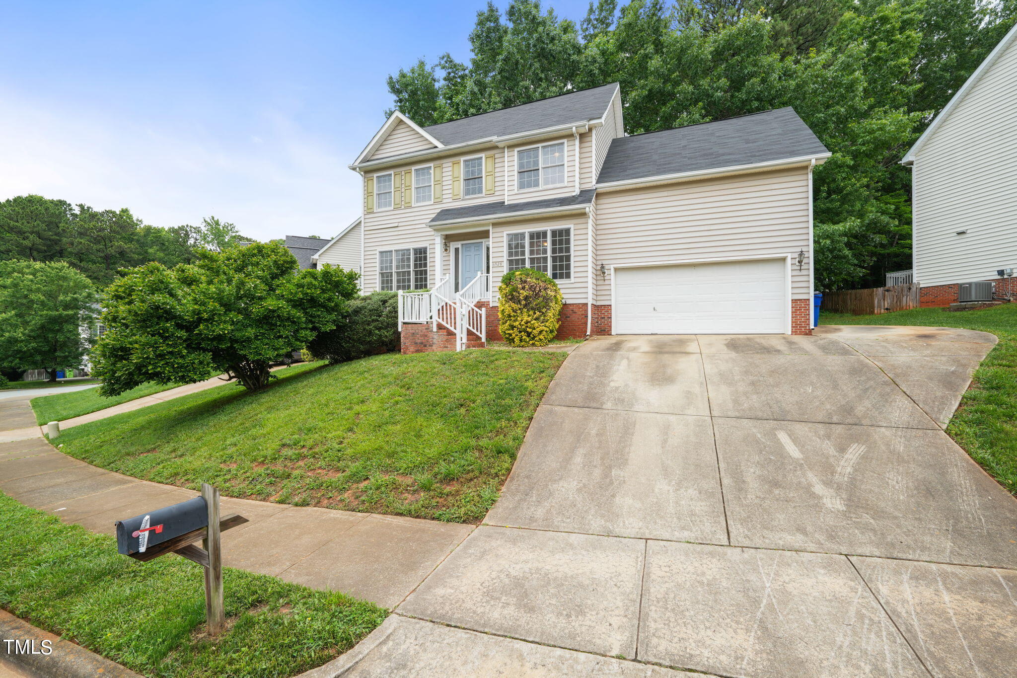 6928 Lamarsh Court Raleigh NC 27617