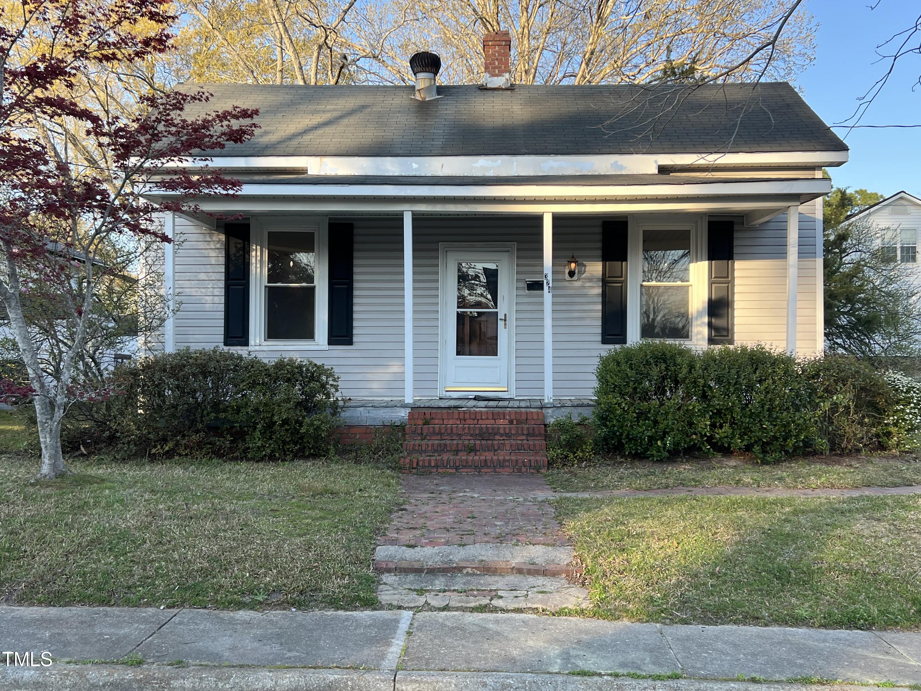 324 E Blanche Street Clayton NC 27520