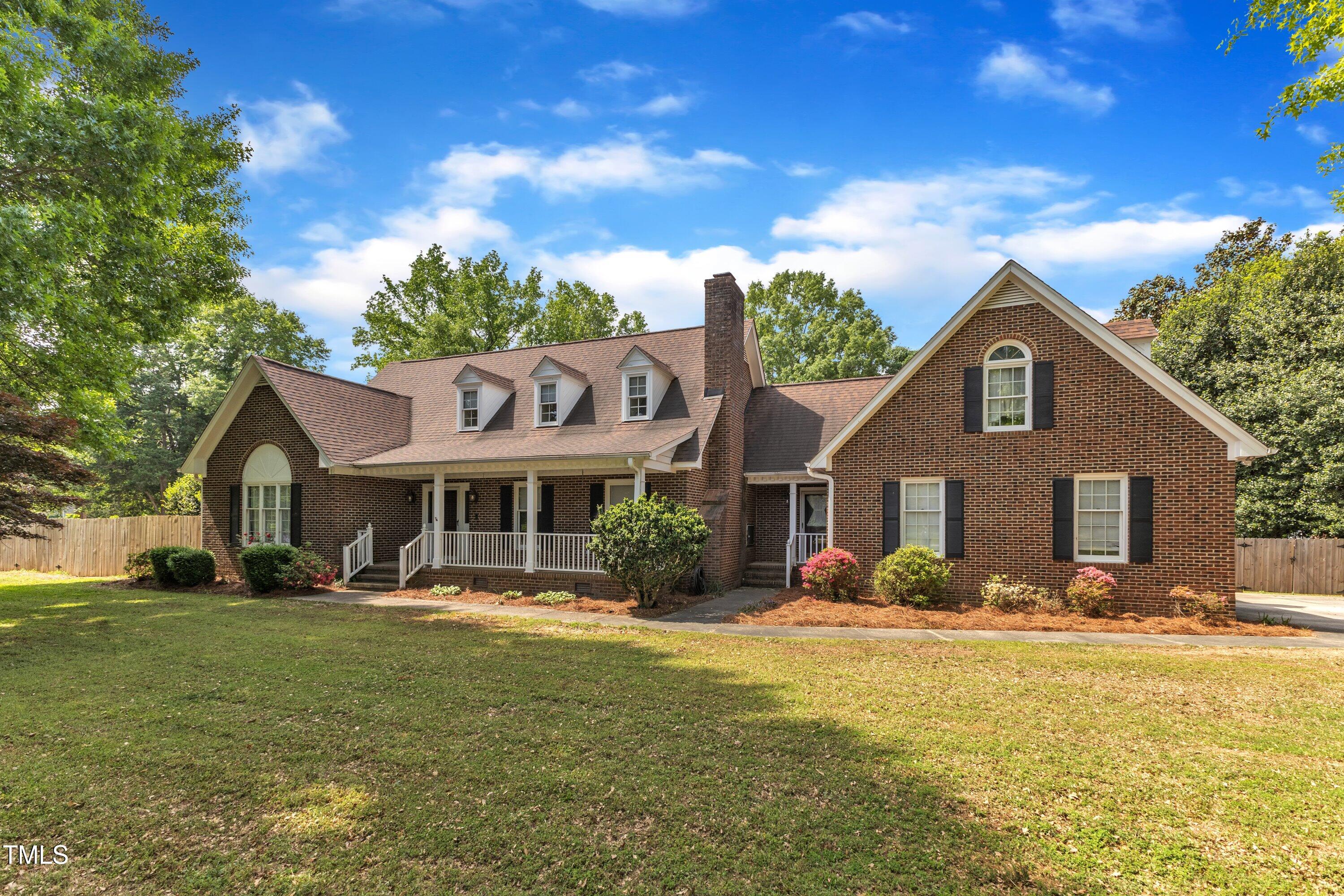 3909 Inland Court Raleigh NC 27606