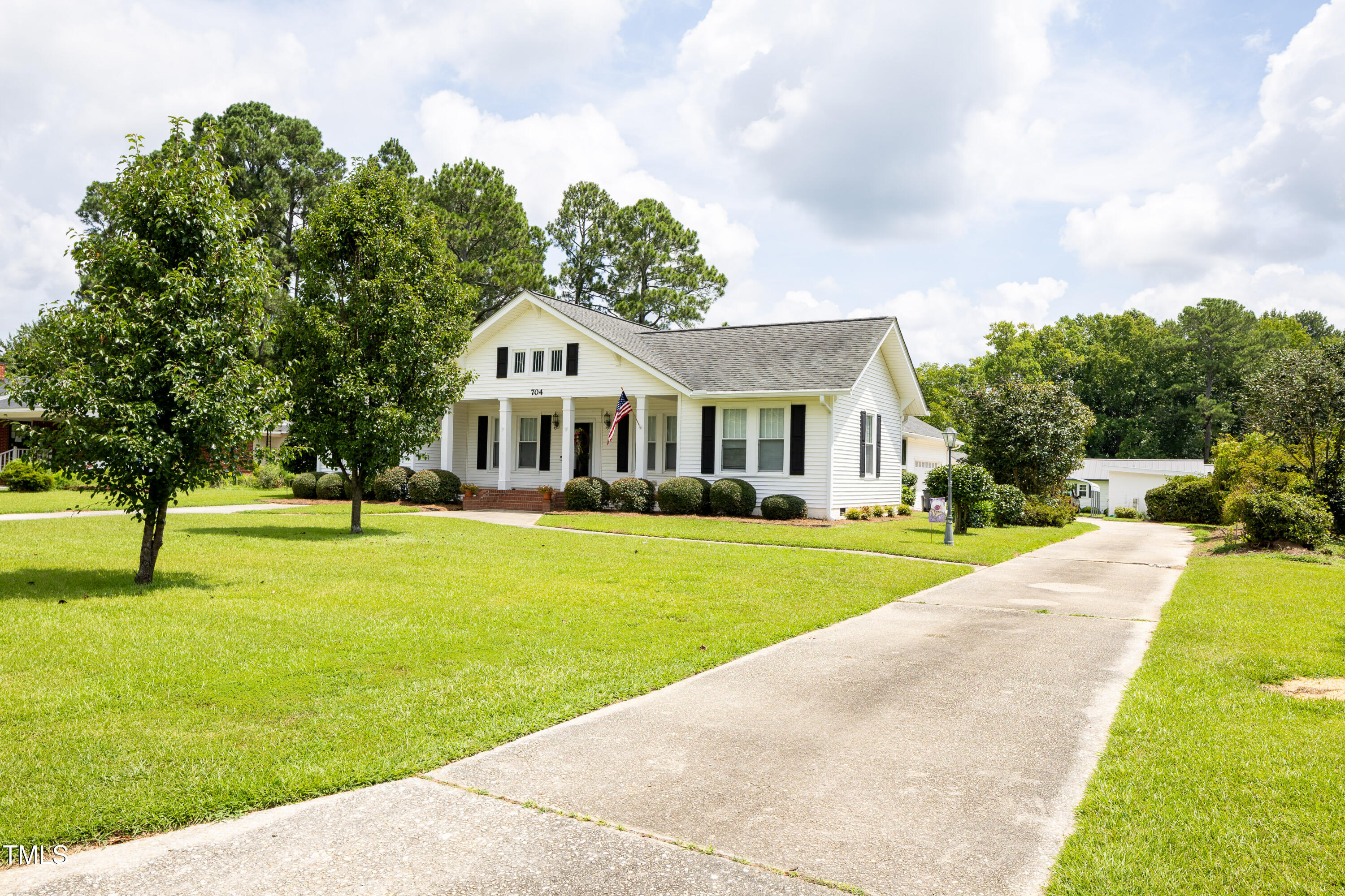 704 N Lincoln Street Benson NC 27504