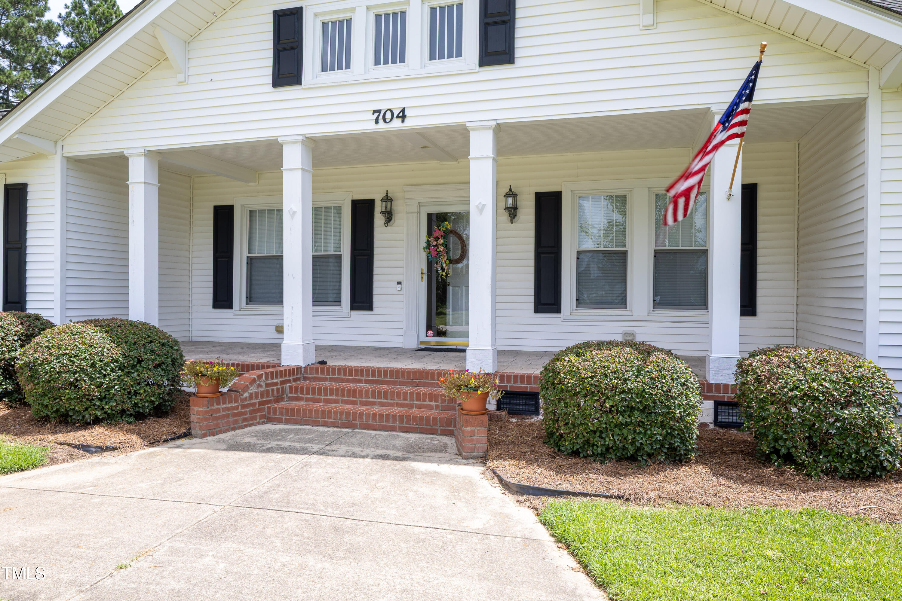 704 N Lincoln Street Benson NC 27504