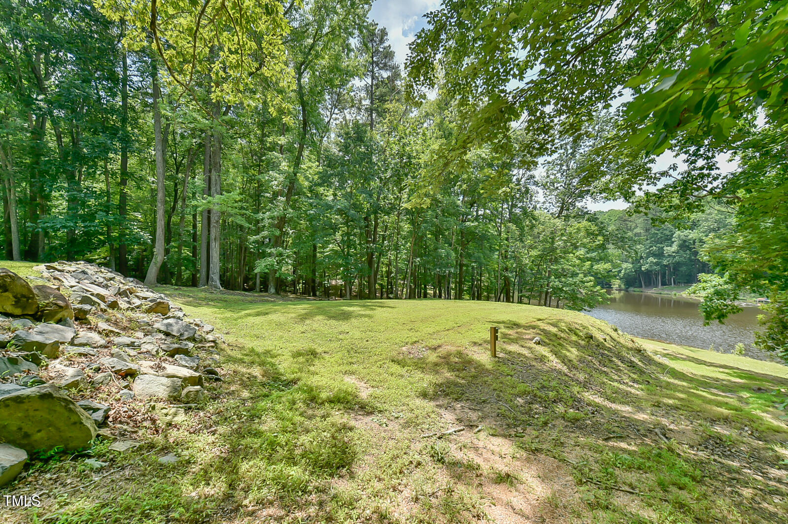 110 Wolfs Trail Chapel Hill NC 27516