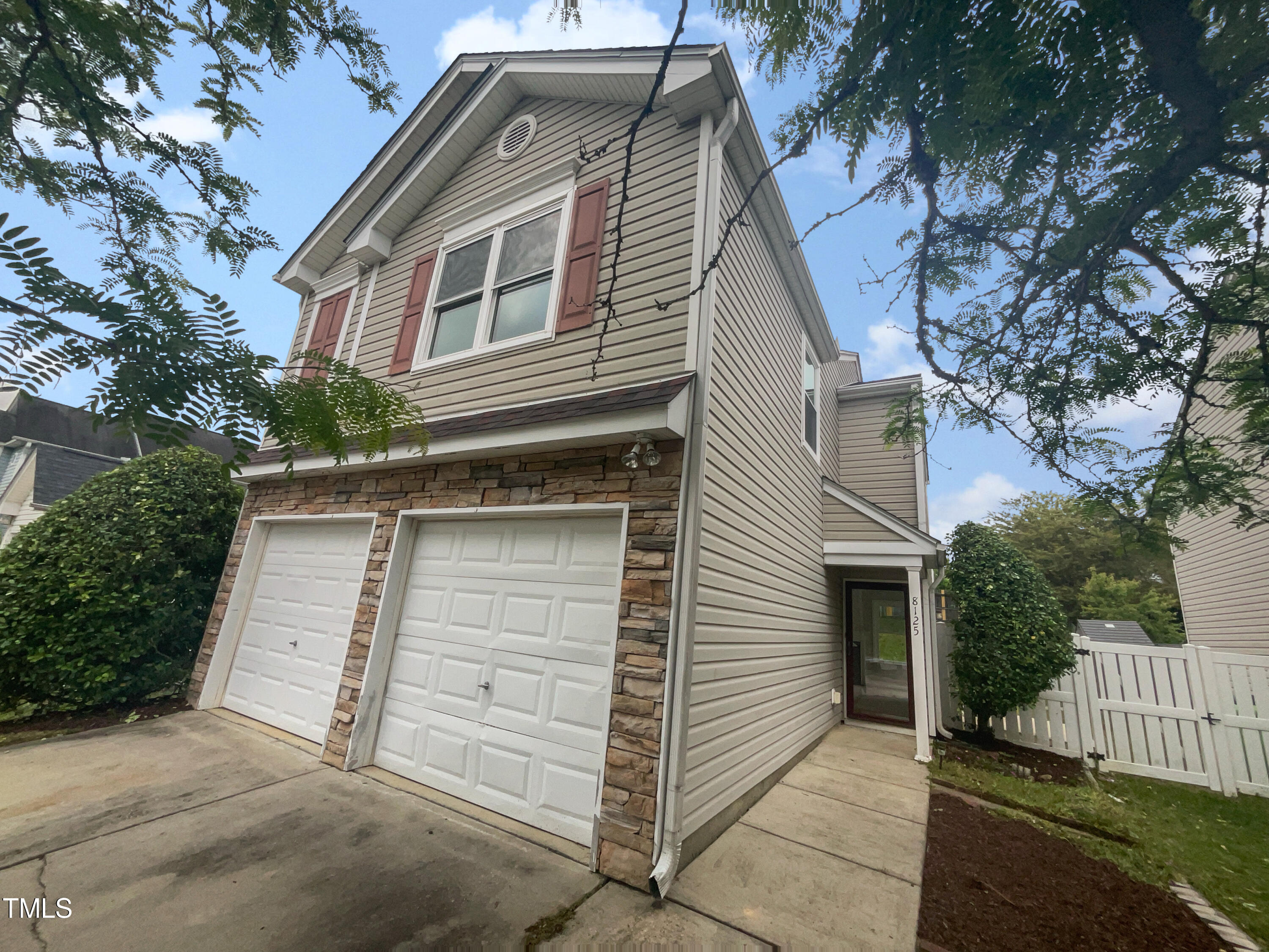 8125 Caliber Woods Drive Raleigh NC 27616