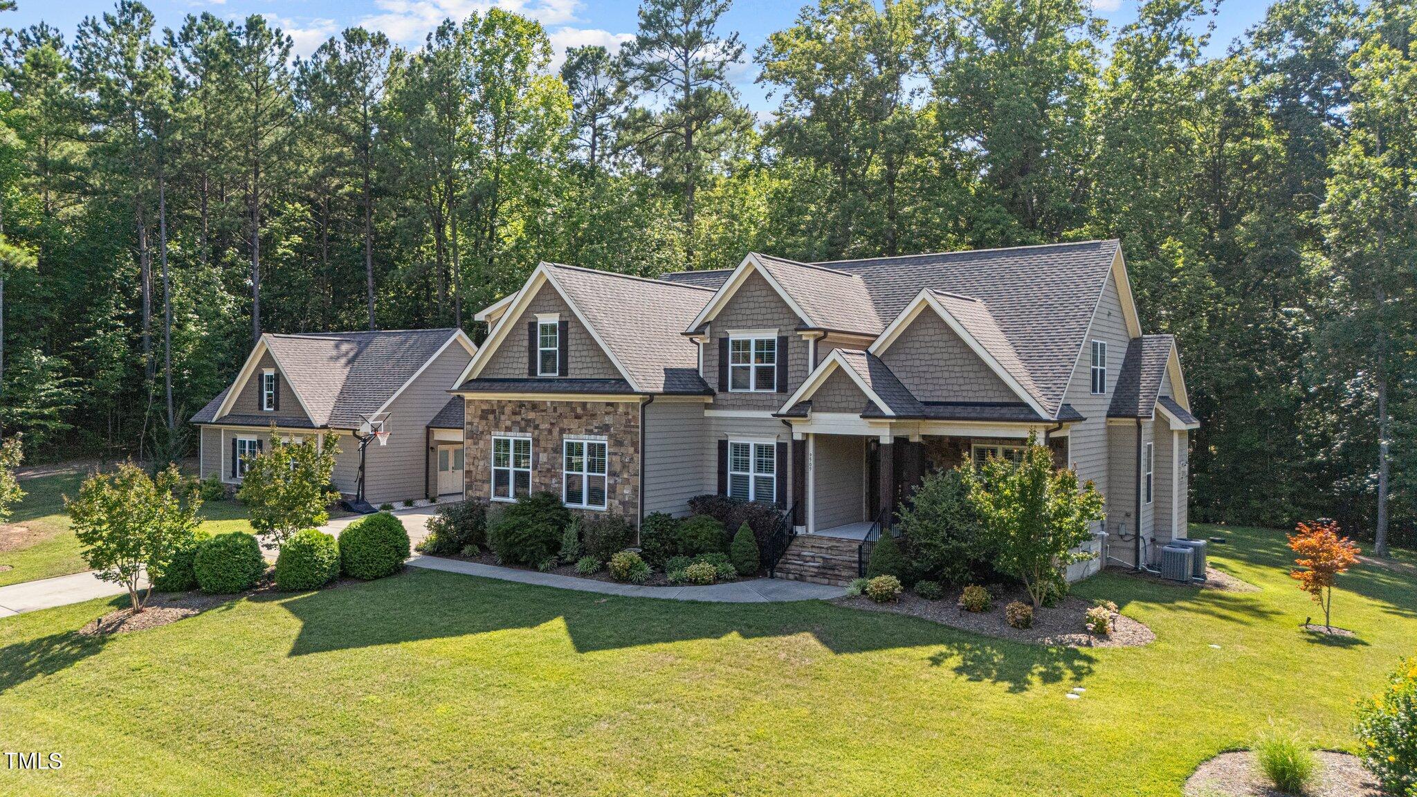 9509 Oakhurst Court Raleigh NC 27614