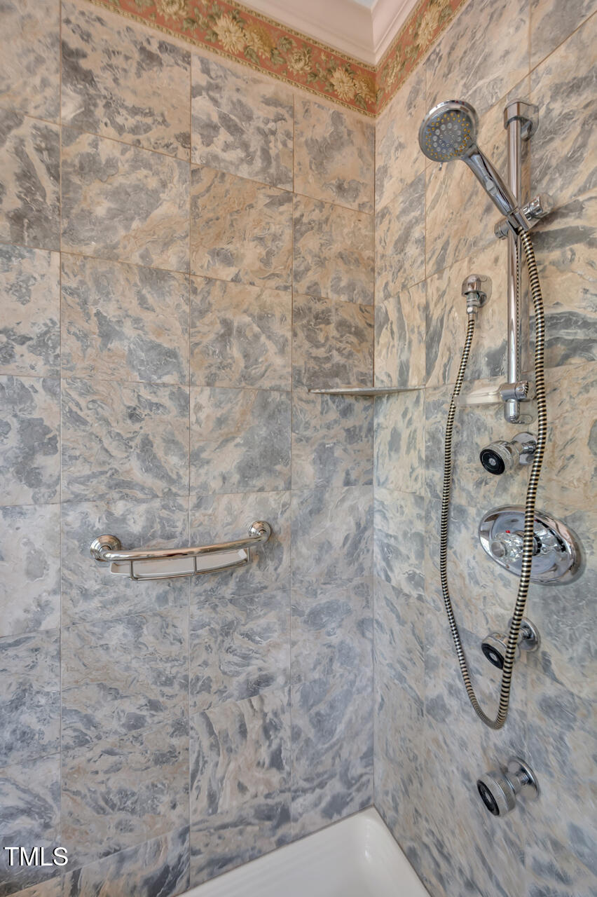 71005 Everard Chapel Hill NC 27517