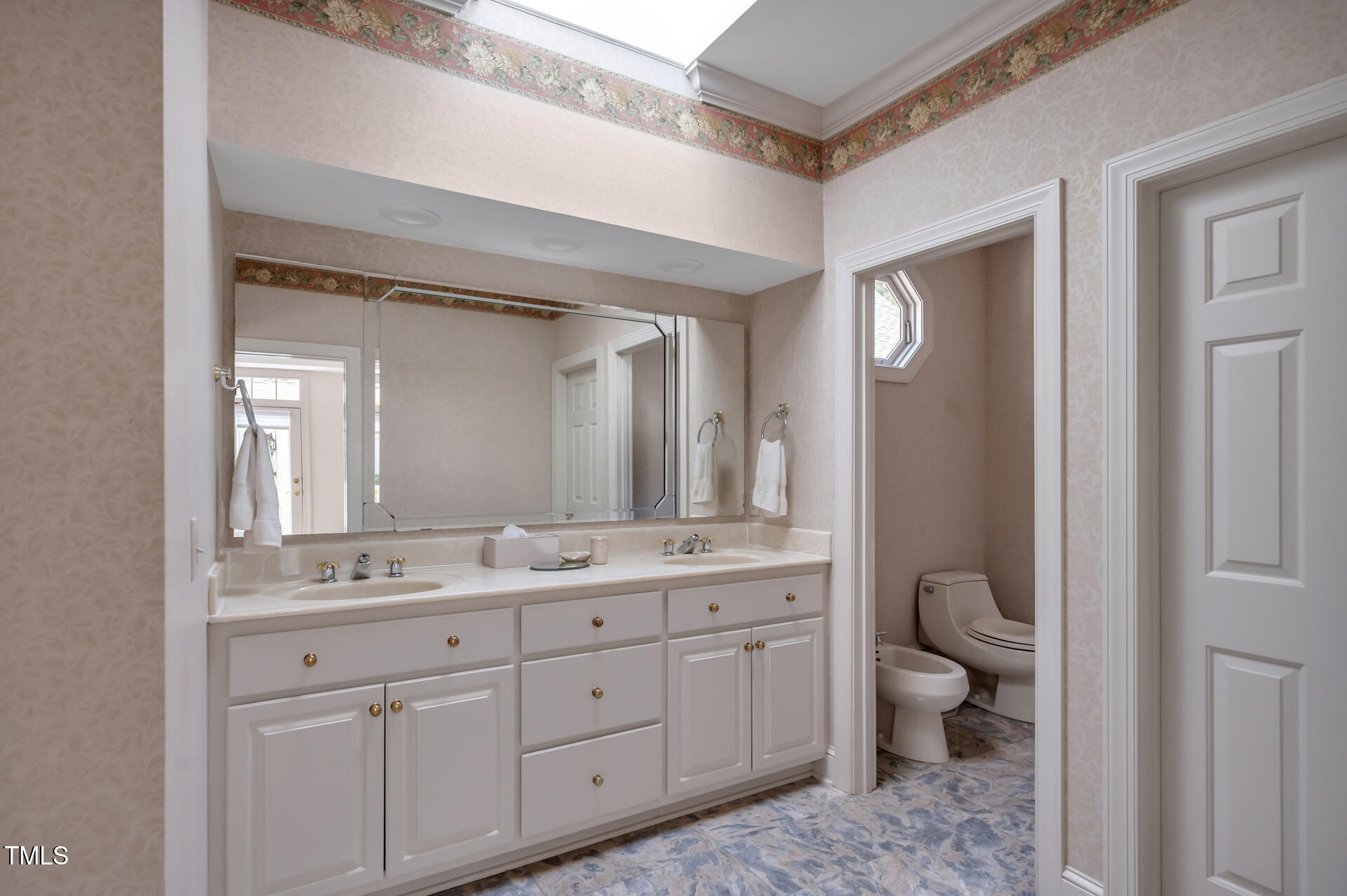 71005 Everard Chapel Hill NC 27517