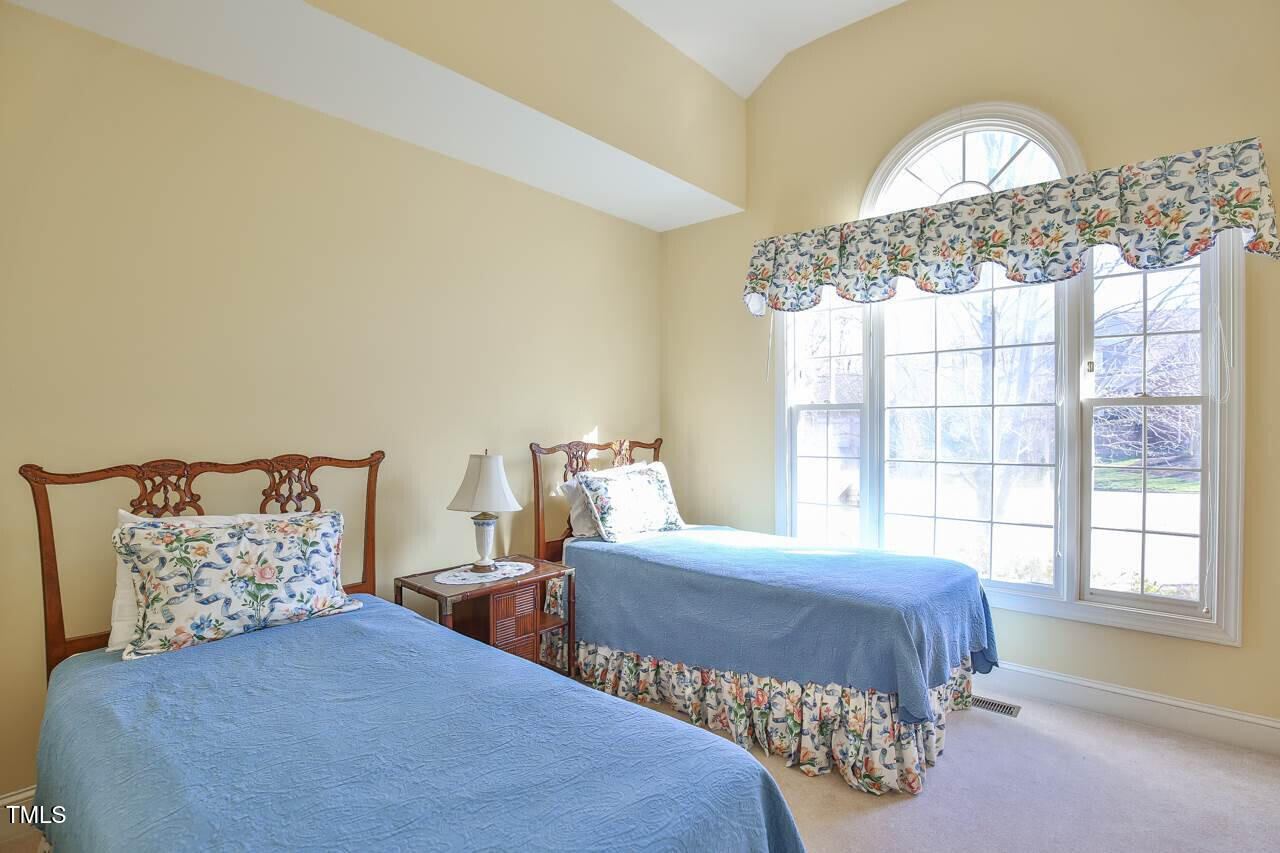 71005 Everard Chapel Hill NC 27517