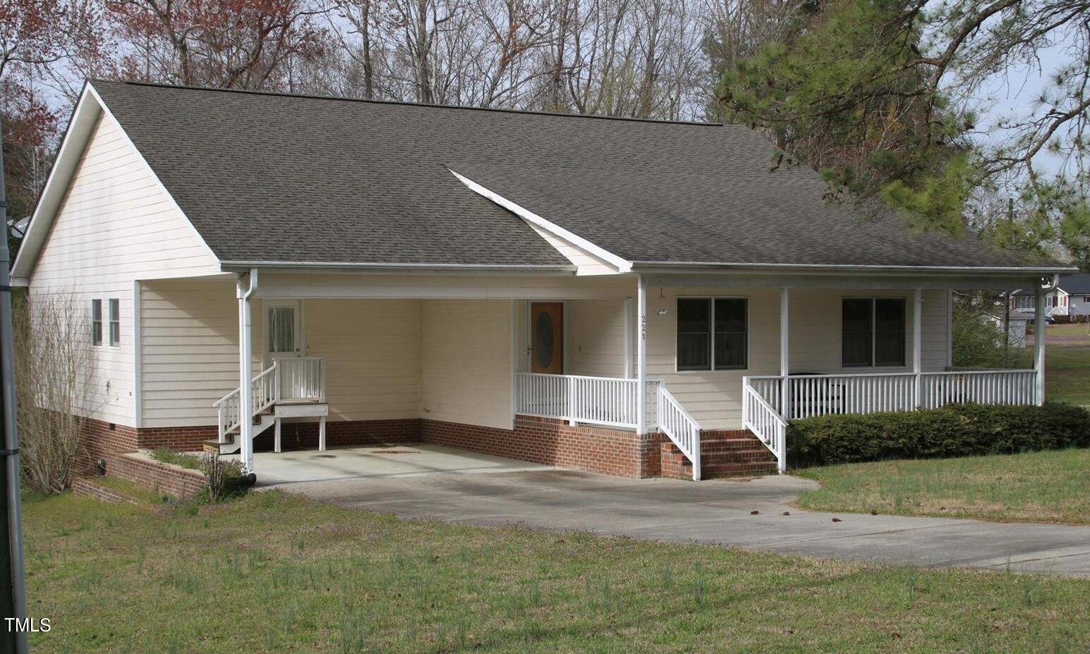 221 Hollingworth Street Bunn NC 27508