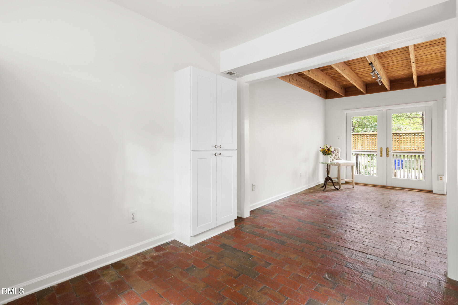 1209 C Hillsborough Road Chapel Hill NC 27516