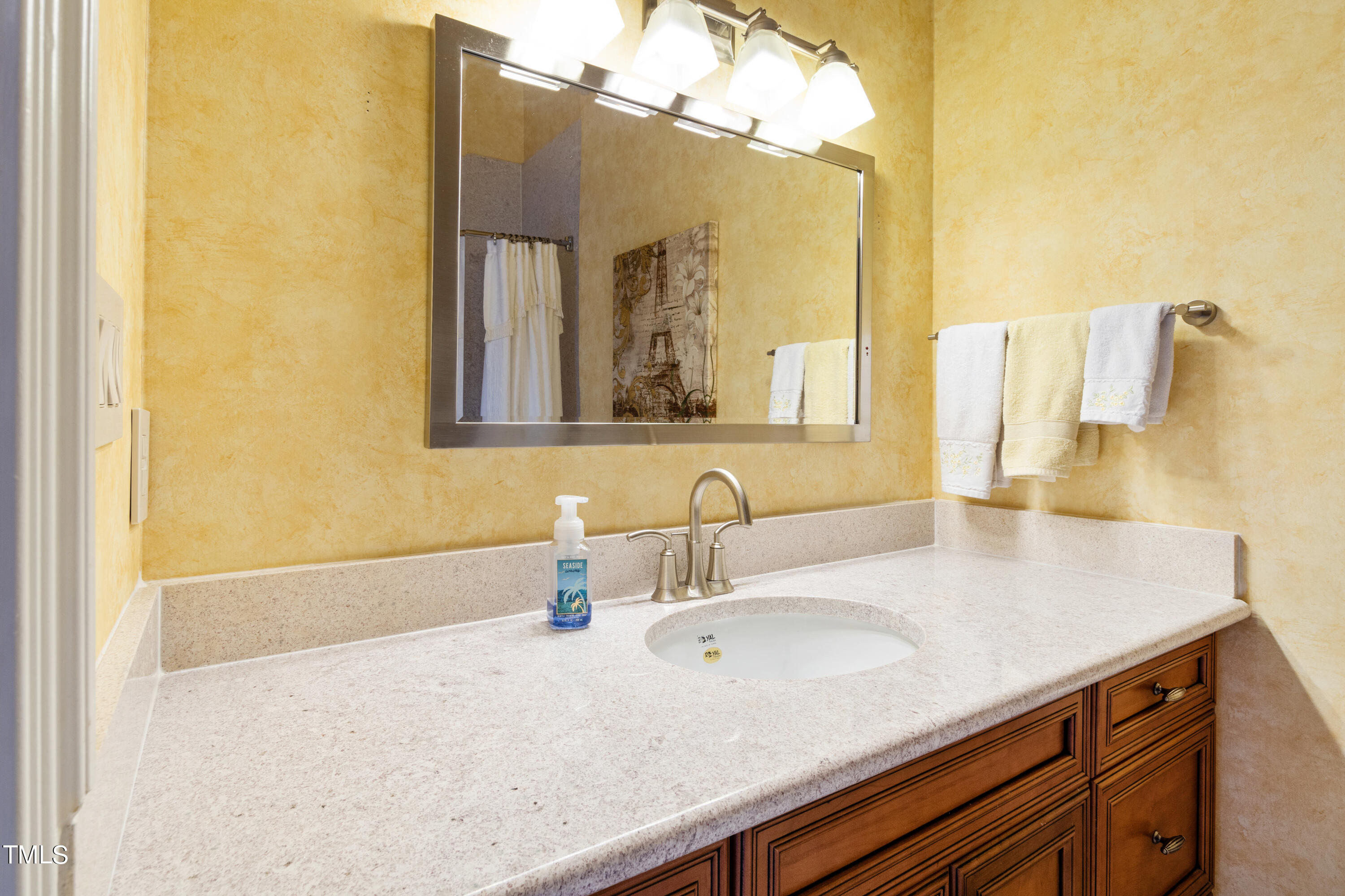 40002 Worth Chapel Hill NC 27517