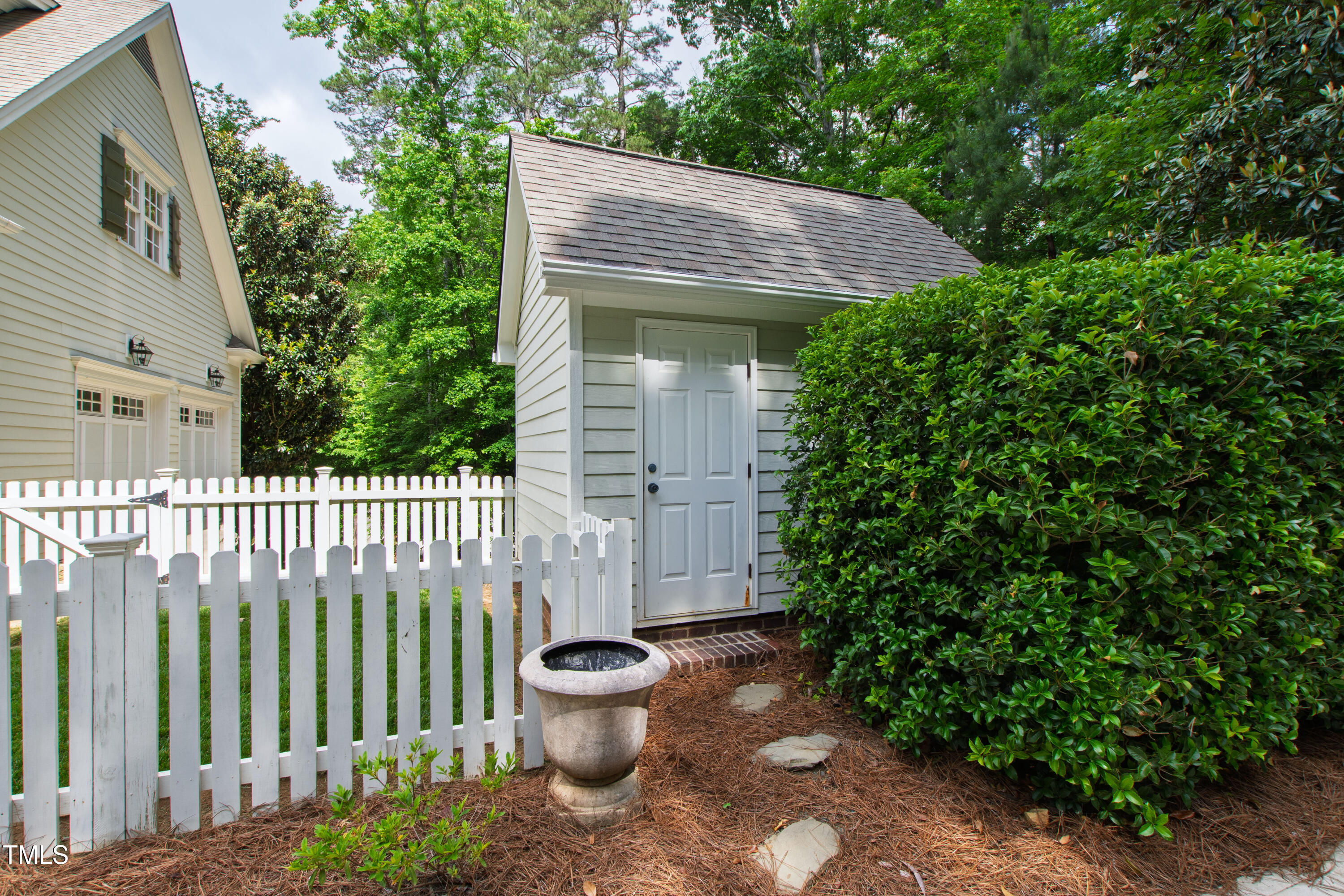 131 Lavinia Lane Chapel Hill NC 27516