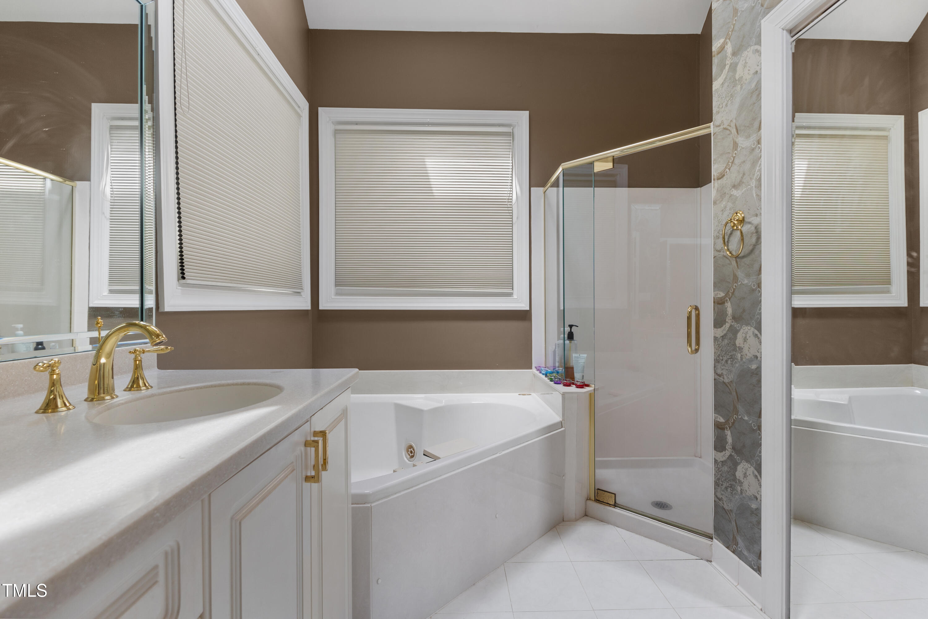 81502 Alexander Chapel Hill NC 27517